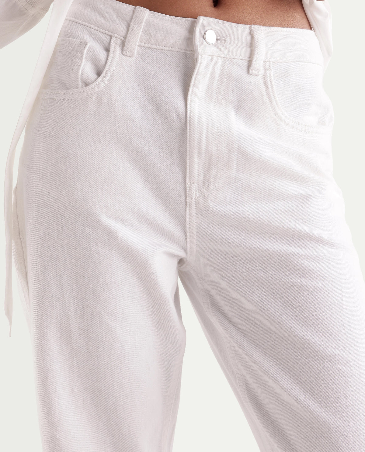 Rareism Women's Strank-5 White Cotton Shank And Zipper Ankle Straight Plain Jeans - image 3