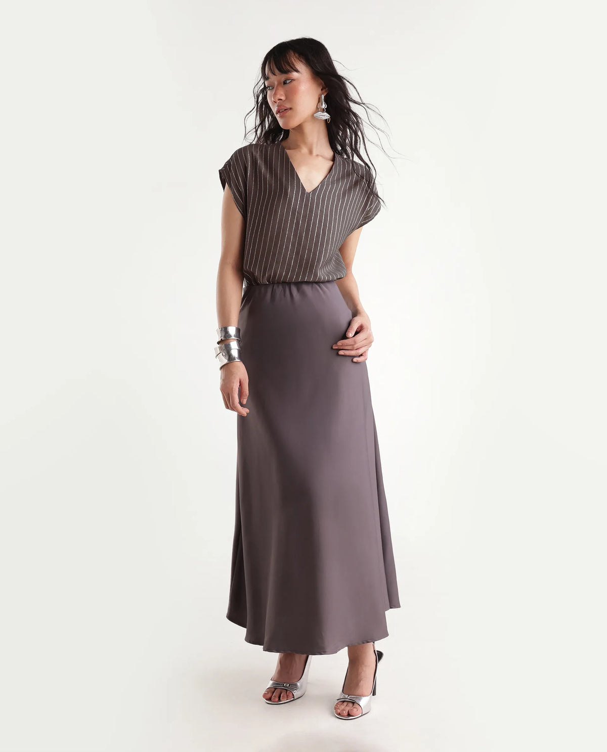Rareism Women's Qiba Brown Viscose Blend V-Neck Regular Striped Top