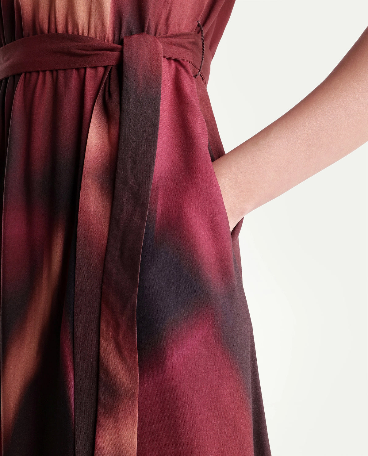 Rareism Women's Sufon Dark Brown Viscose Crew Neck Fit And Flare Abstract Print Dress