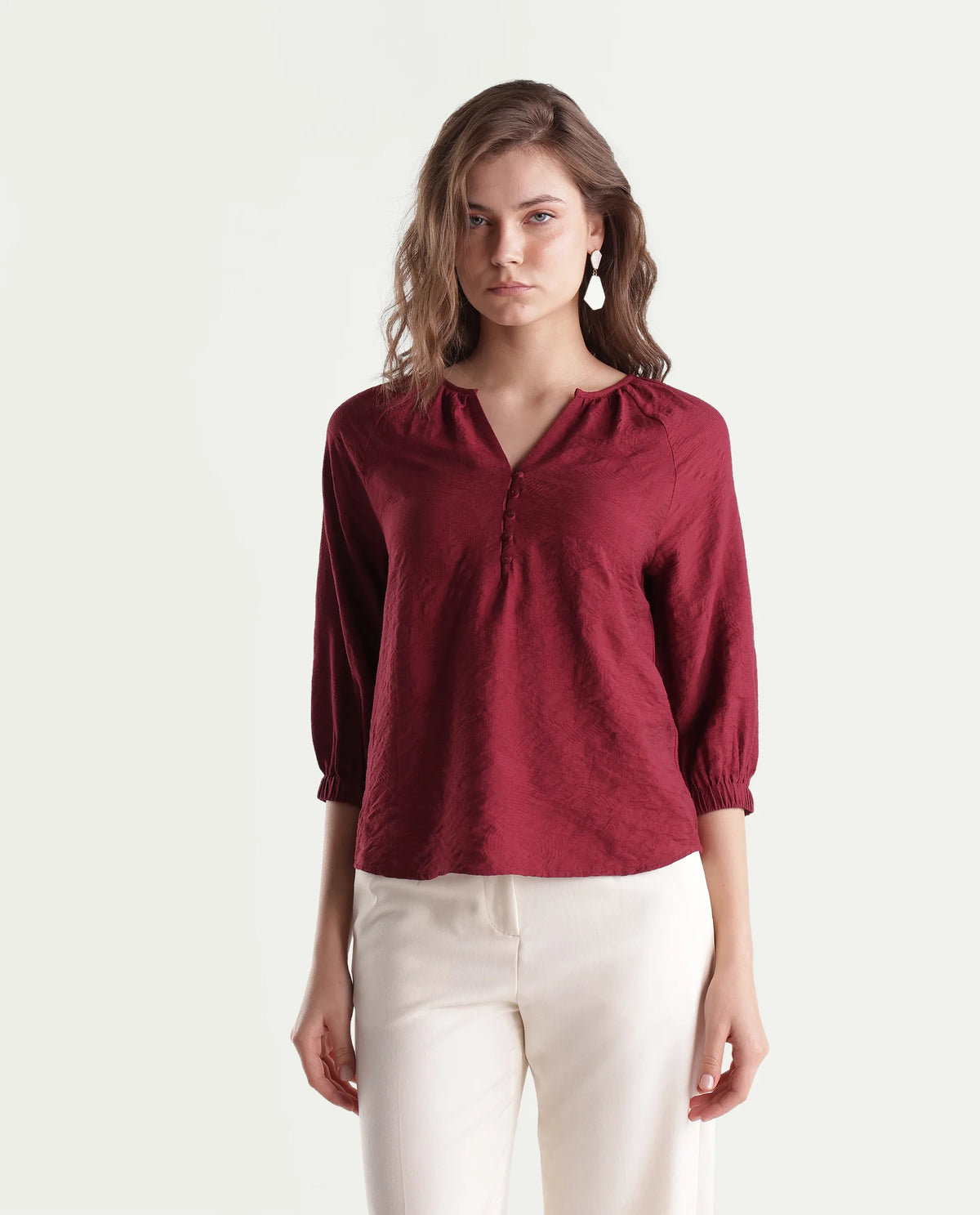 Rareism Women's Bessy Maroon Viscose Blend V-Neck Bodycon Jacquard Top