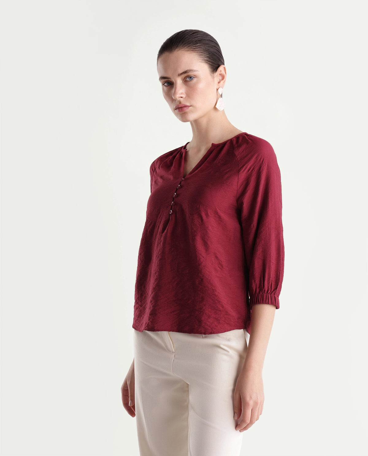 Rareism Women's Bessy Maroon Viscose Blend V-Neck Bodycon Jacquard Top