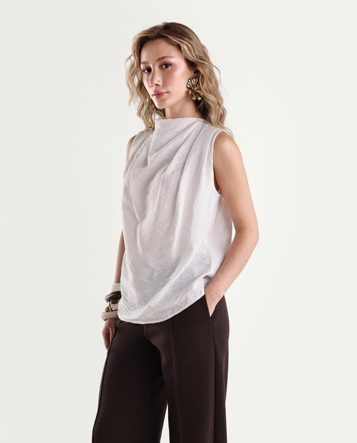 Rareism Womens Onjowl Off White Viscose Blend Cowl Neck Swing Plain Top