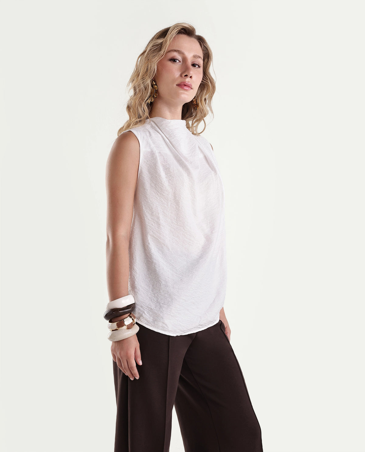 Rareism Womens Onjowl Off White Viscose Blend Cowl Neck Swing Plain Top