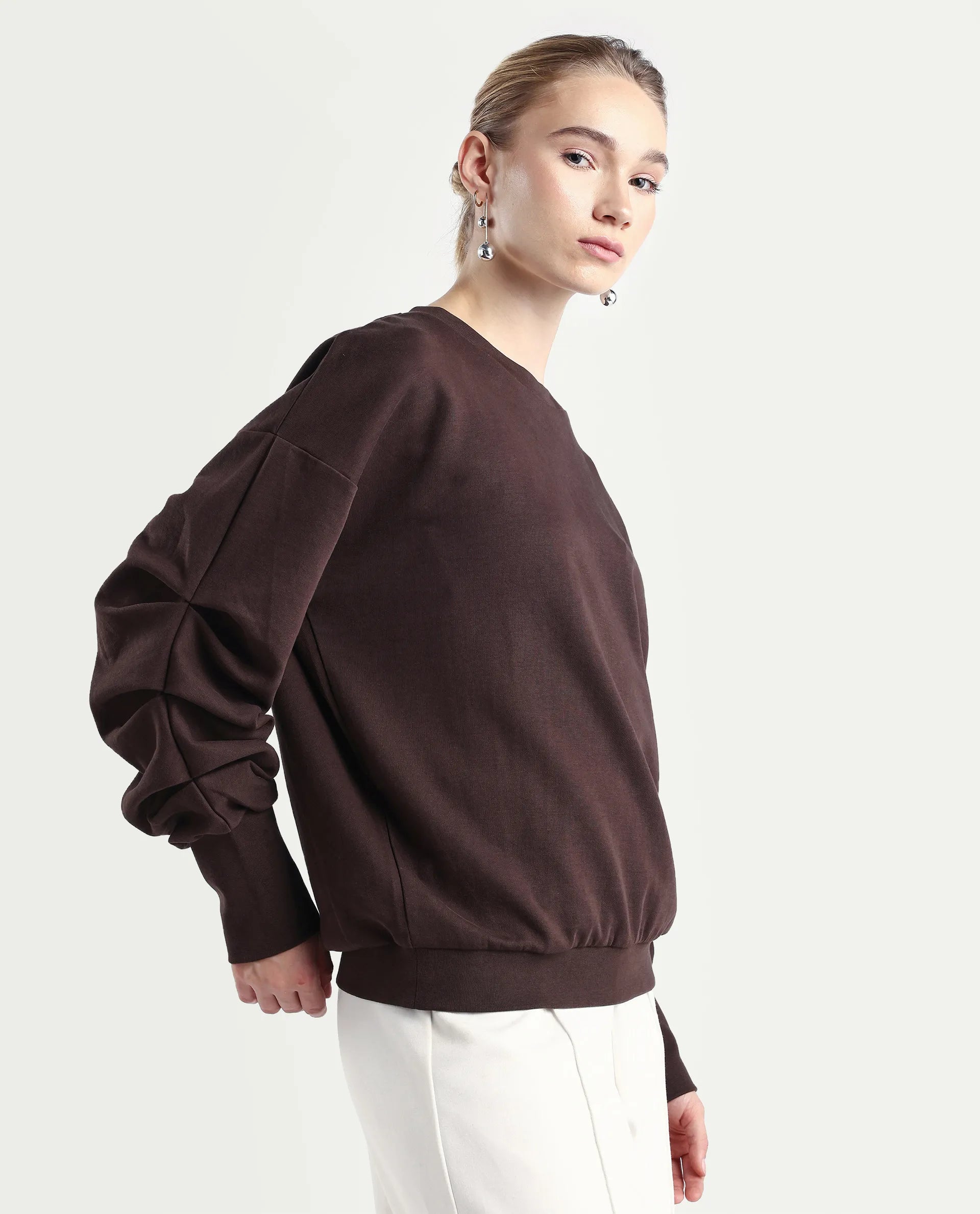 Rareism Women's Ruch Brown Cotton Blend Crew Neck Plain Hip Length Relaxed Fit Sweatshirt