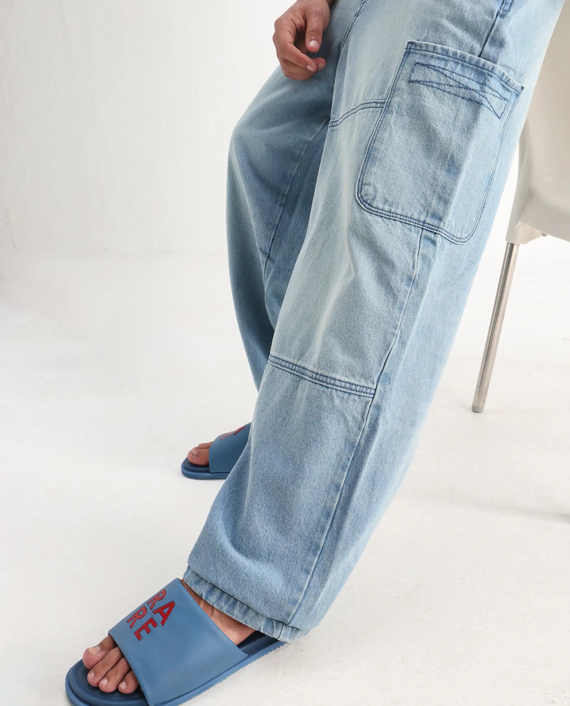 Rare Rabbit Men's Ruei Light Blue Cotton Plain Baggy Fit Jeans