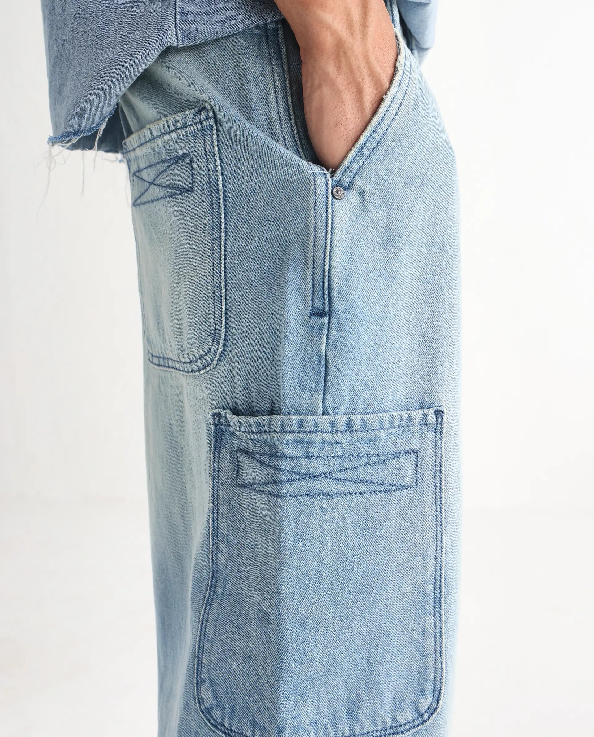 Rare Rabbit Men's Ruei Light Blue Cotton Plain Baggy Fit Jeans