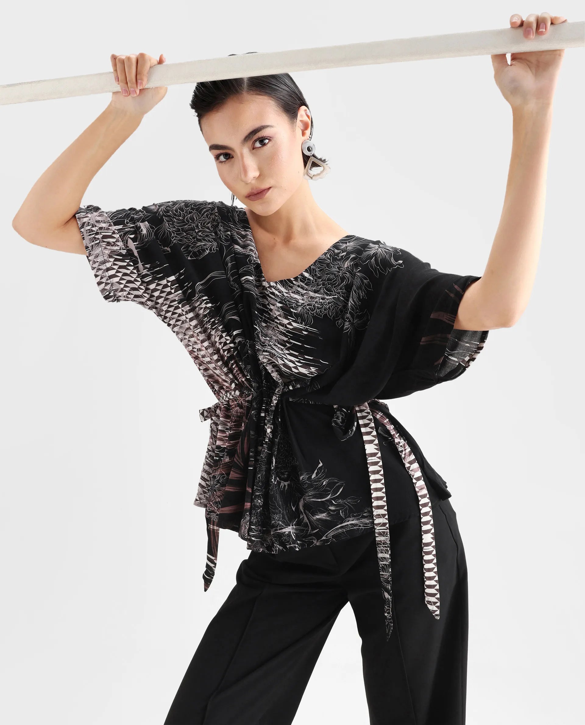 Rareism Women's Rufu Black Viscose Blend V-Neck Abstract Print Extended Sleeves Relaxed Fit Top