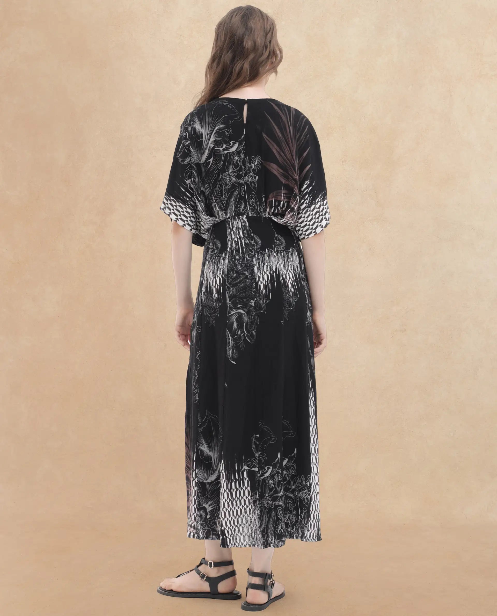 Rareism Women's Rufus Black Polyester Crew Neck Abstract Print Extended Sleeves Maxi Fit And Flare Dress