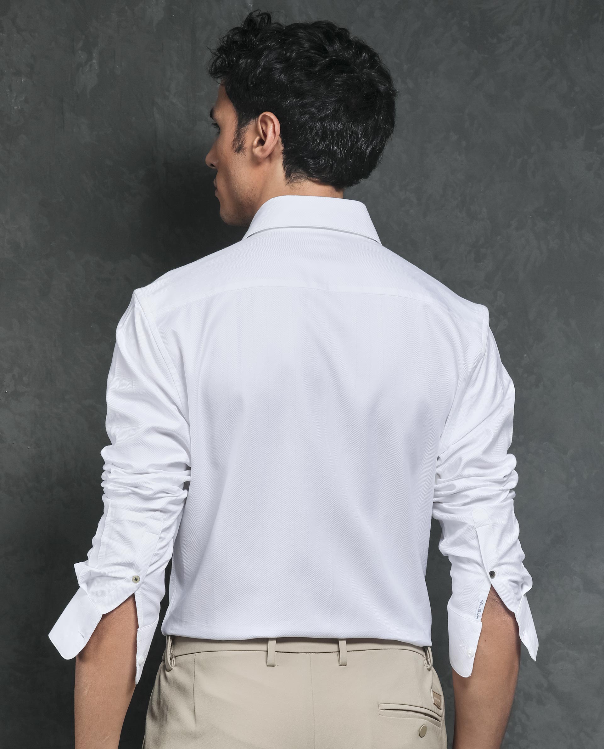 Rare Rabbit Men's Ruther White Cotton Fabric Full Sleeves Herringbone Solid Shirt