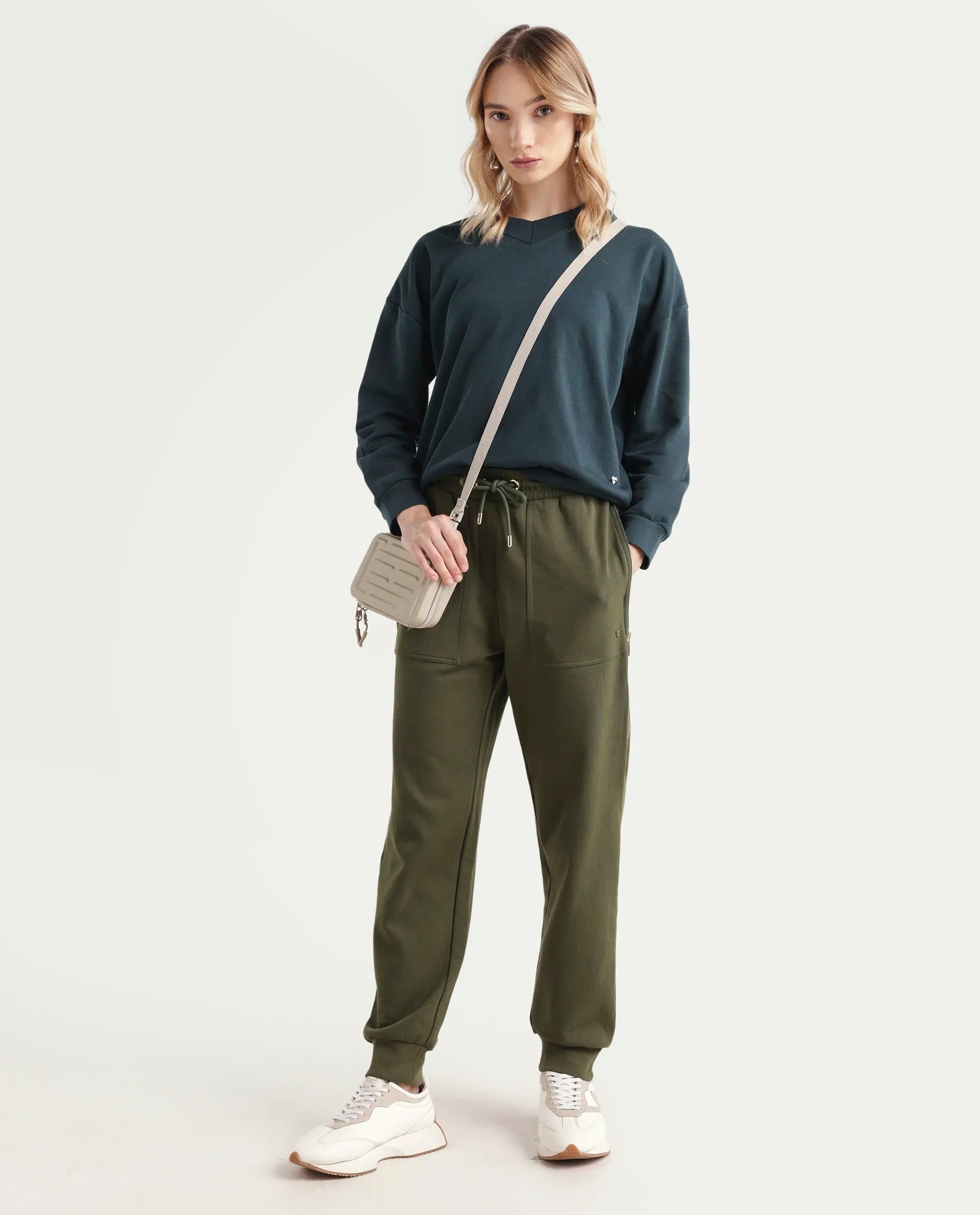 Rareism Women's Saints Olive Cotton Blend Plain Ankle Length Regular Fit Track Pant