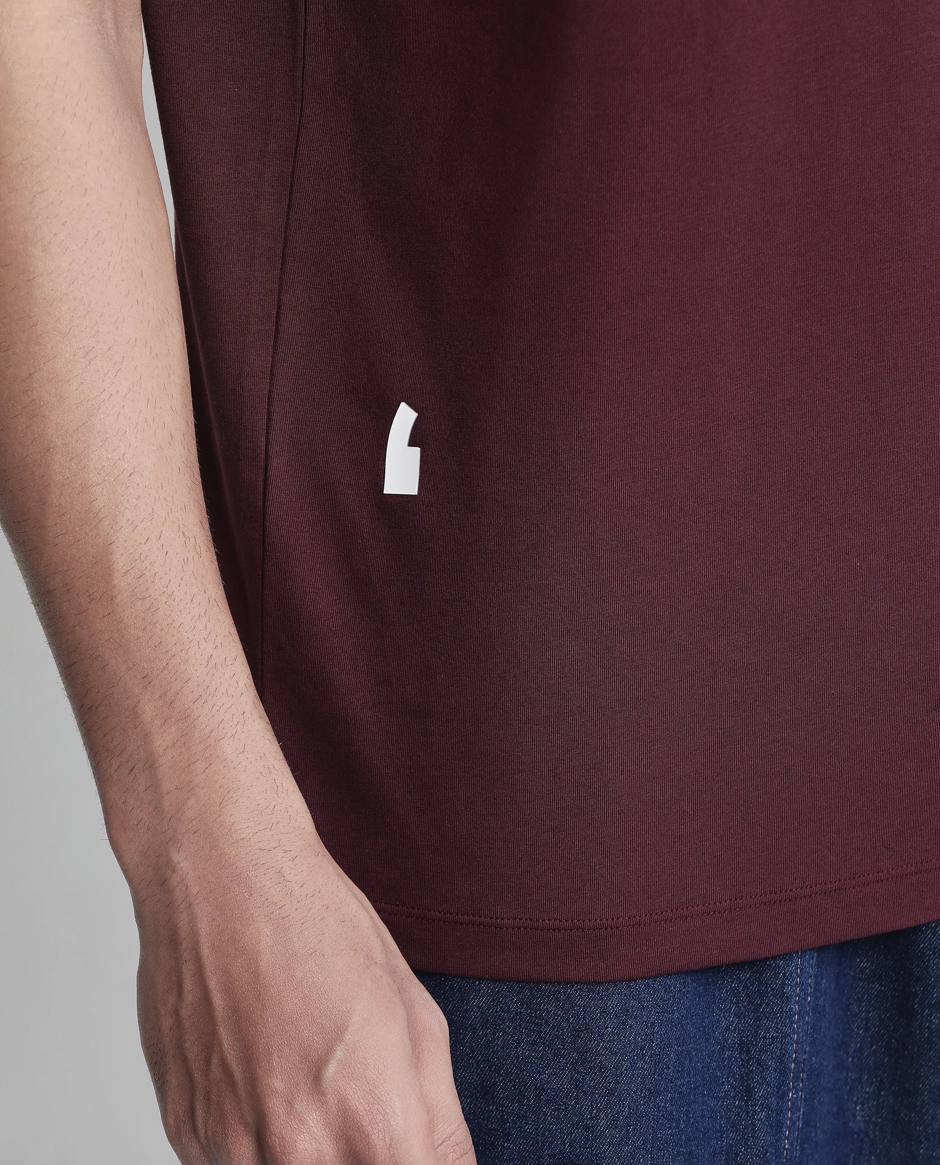 Rare Rabbit Men Saw Pastel Pastel Maroon Cotton Lycra Fabric Short Sleeve Crew Neck Slip-On Plain T-Shirt