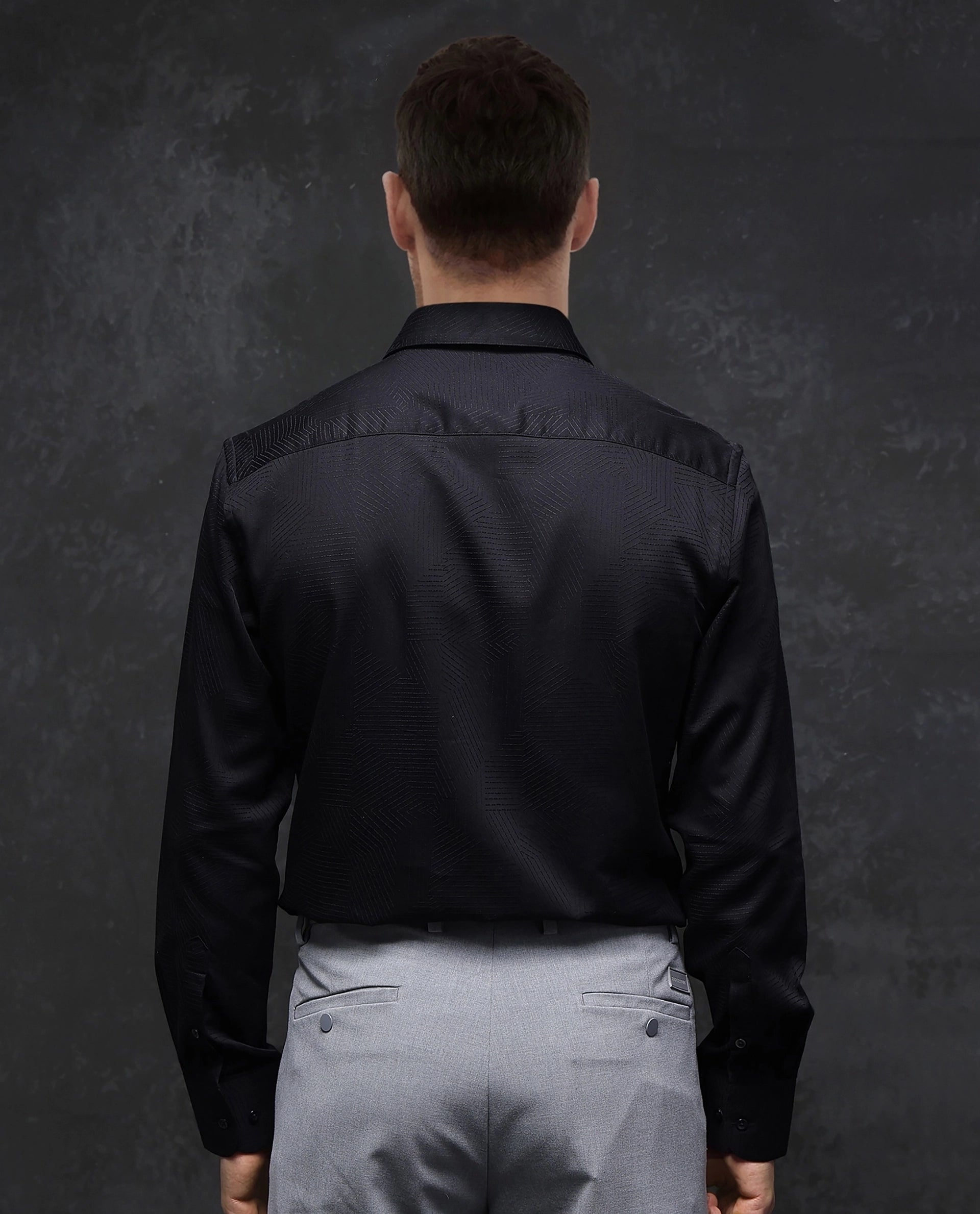 Rare Rabbit Men Selve Black Jacquard Weave Regular Collar Full Sleeve Premium Business Regular Fit Shirt