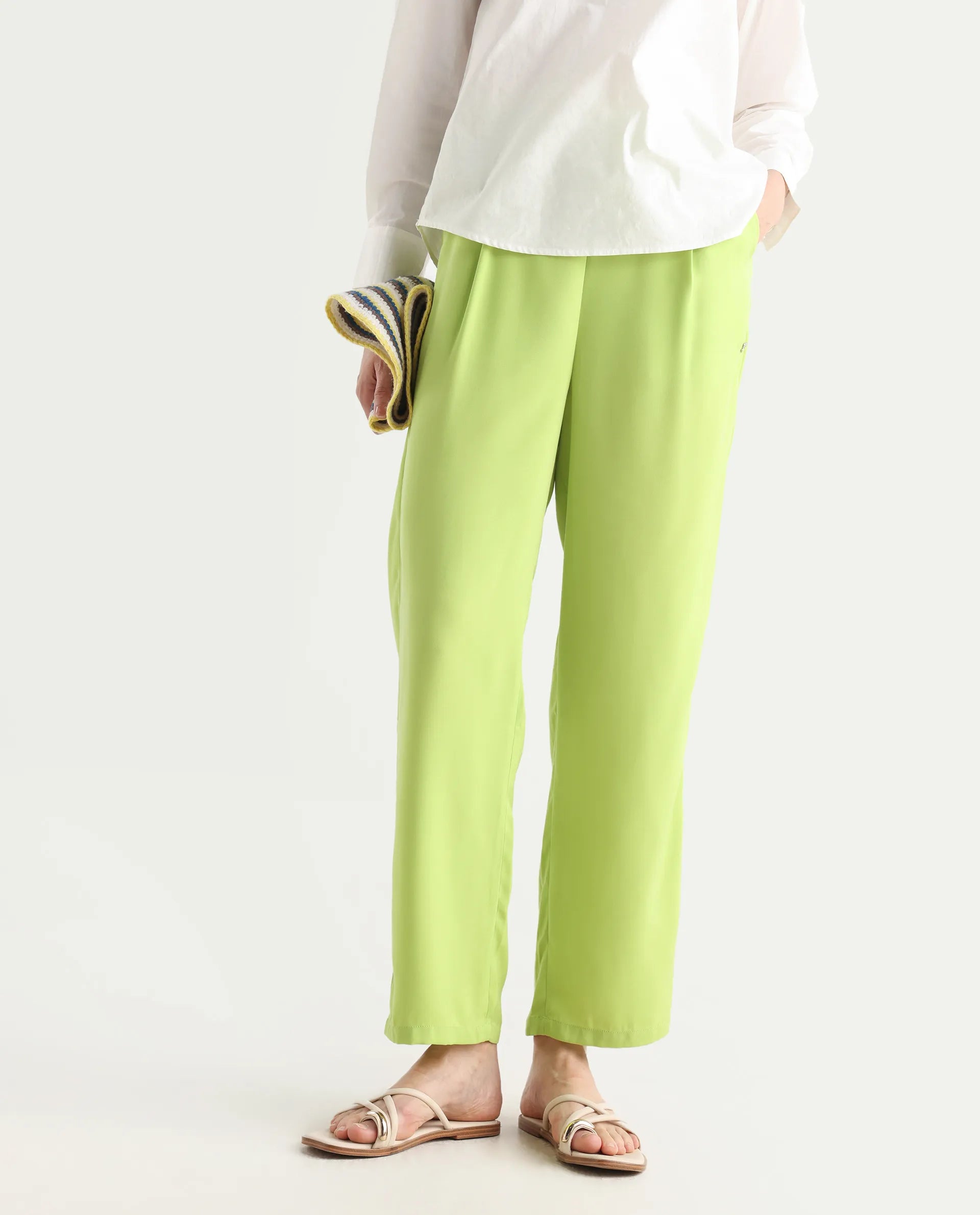 Rareism Women's Serbay-B Green Polyester Plain Ankle Length Straight Fit Trouser