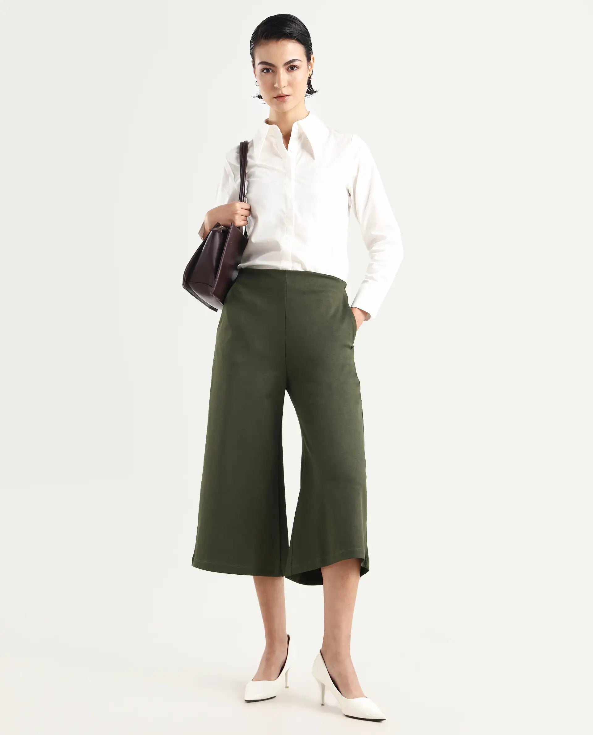 Rareism Women's Shoyo Dark Green Polyester Plain Midi Flared Trouser