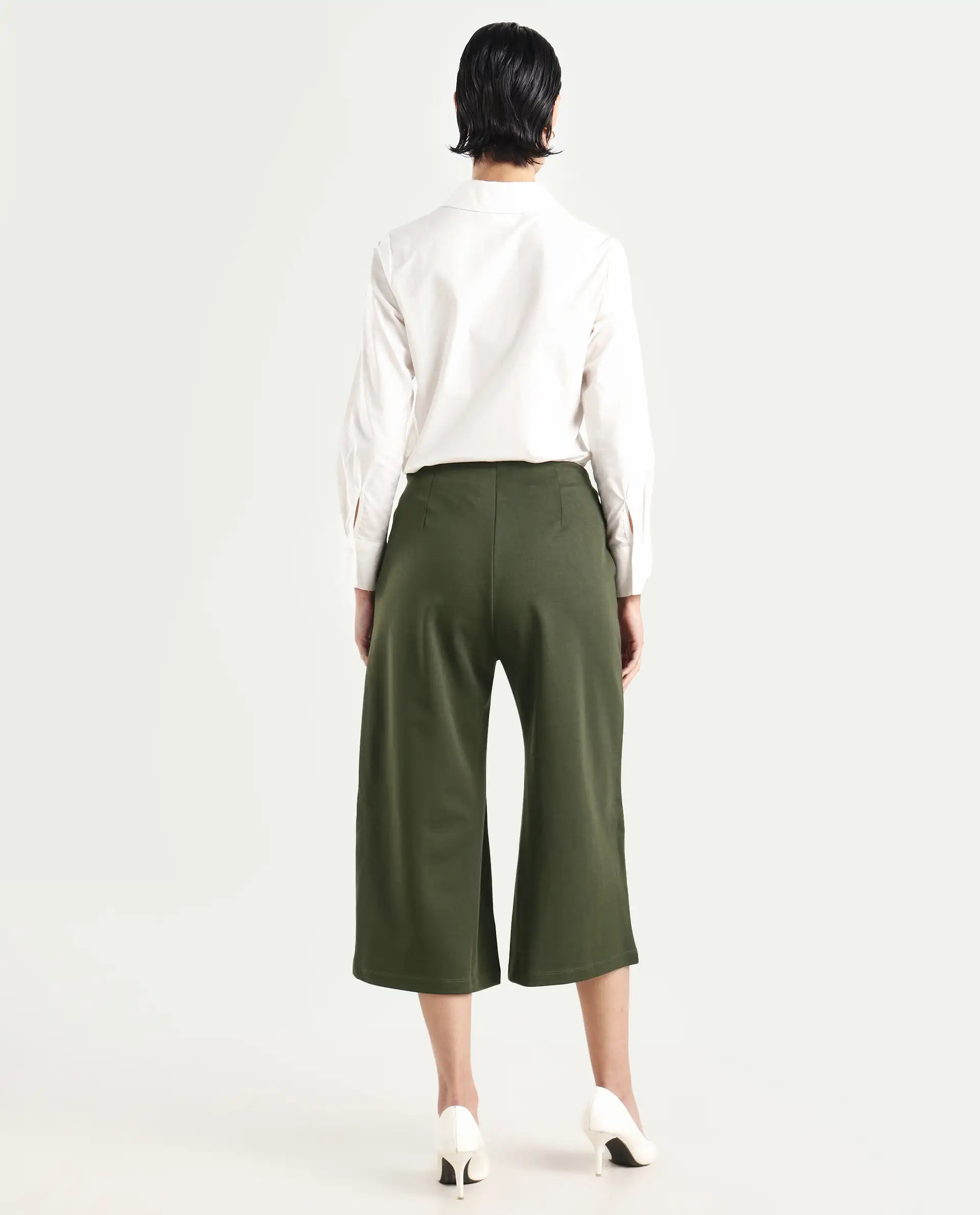 Rareism Women's Shoyo Dark Green Polyester Plain Midi Flared Trouser