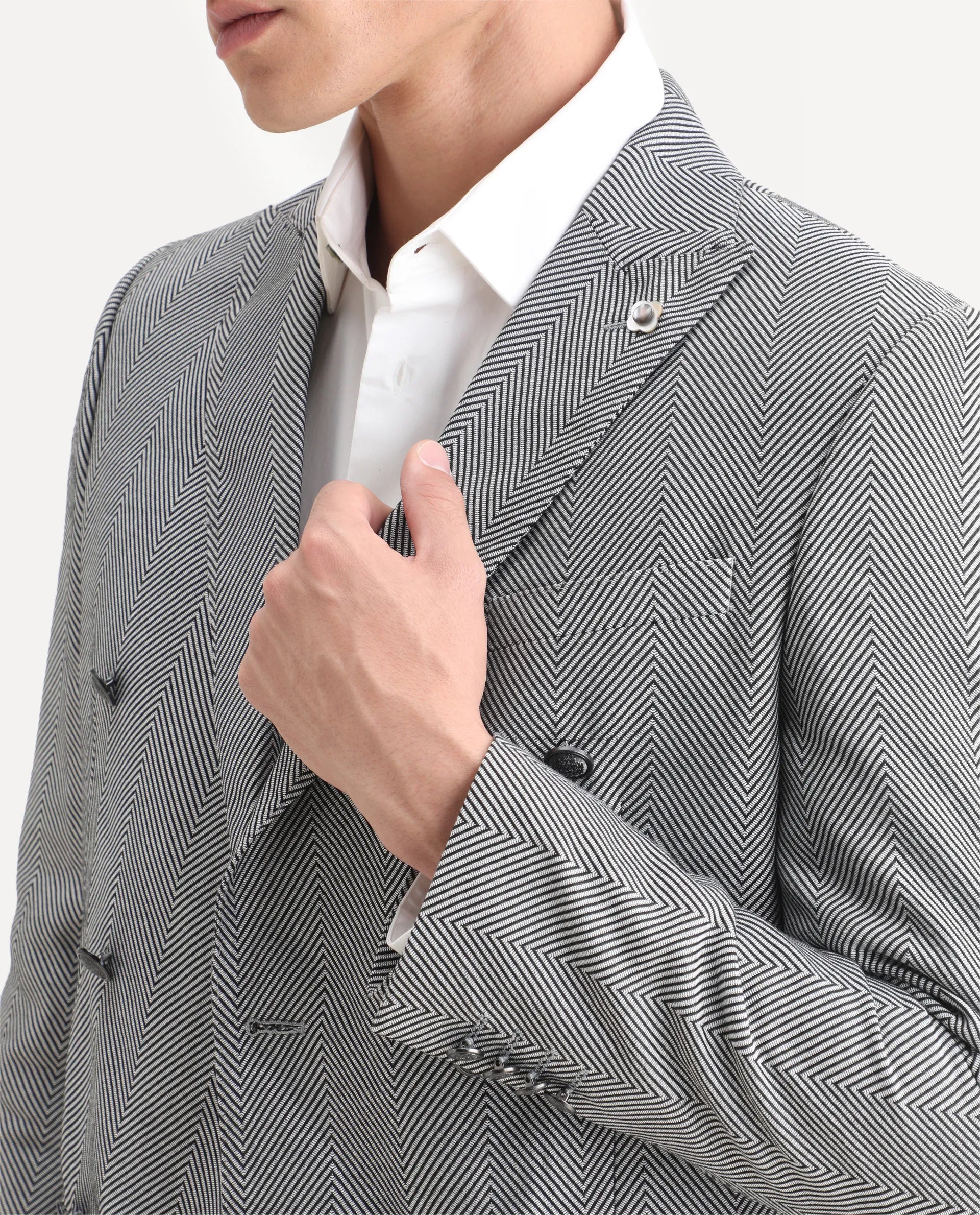 Rare Rabbit Men's Sierres Light Grey Viscose Textured Tailored Fit Full Sleeve Lapel Neck Suits