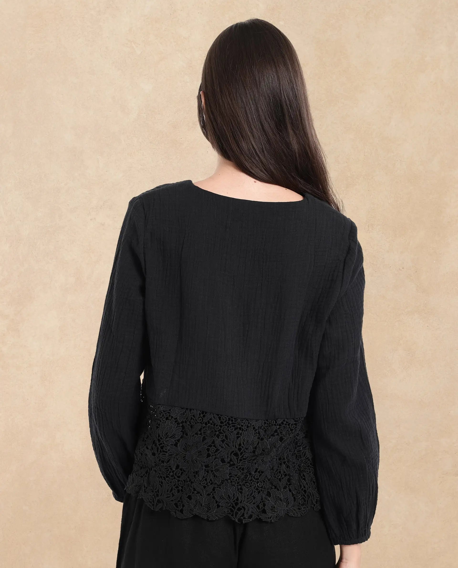 Rareism Women Sinloa-SC Black Bishop Sleeve V-Neck Plain Top