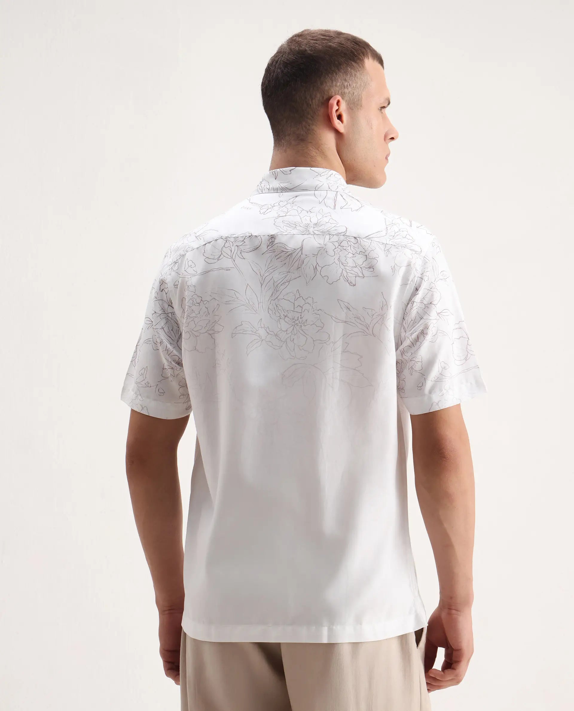 Rare Rabbit Men's Skew White Cotton Blend Floral Print Regular Fit Half Sleeve Collared Shirt