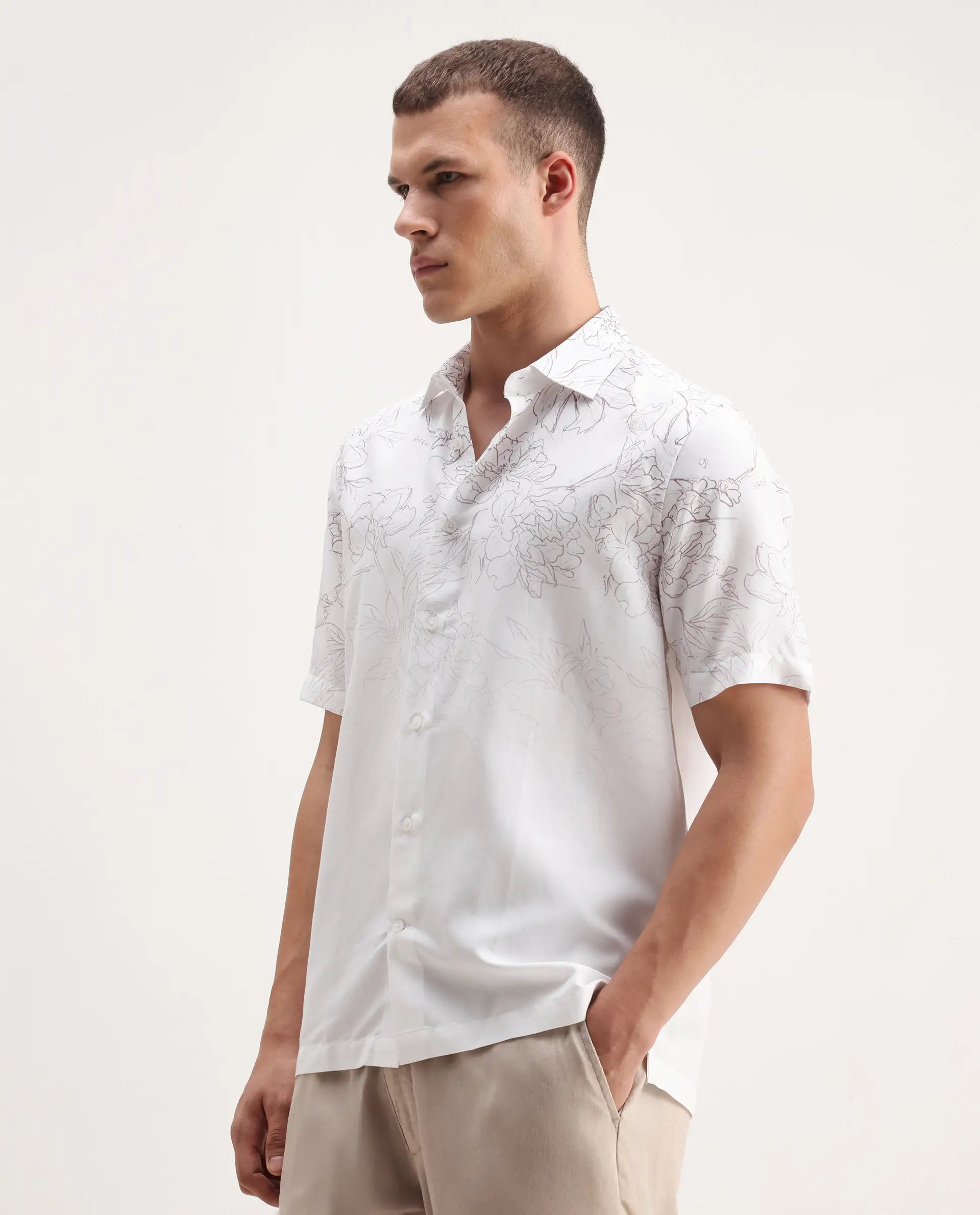 Rare Rabbit Men's Skew White Cotton Blend Floral Print Regular Fit Half Sleeve Collared Shirt