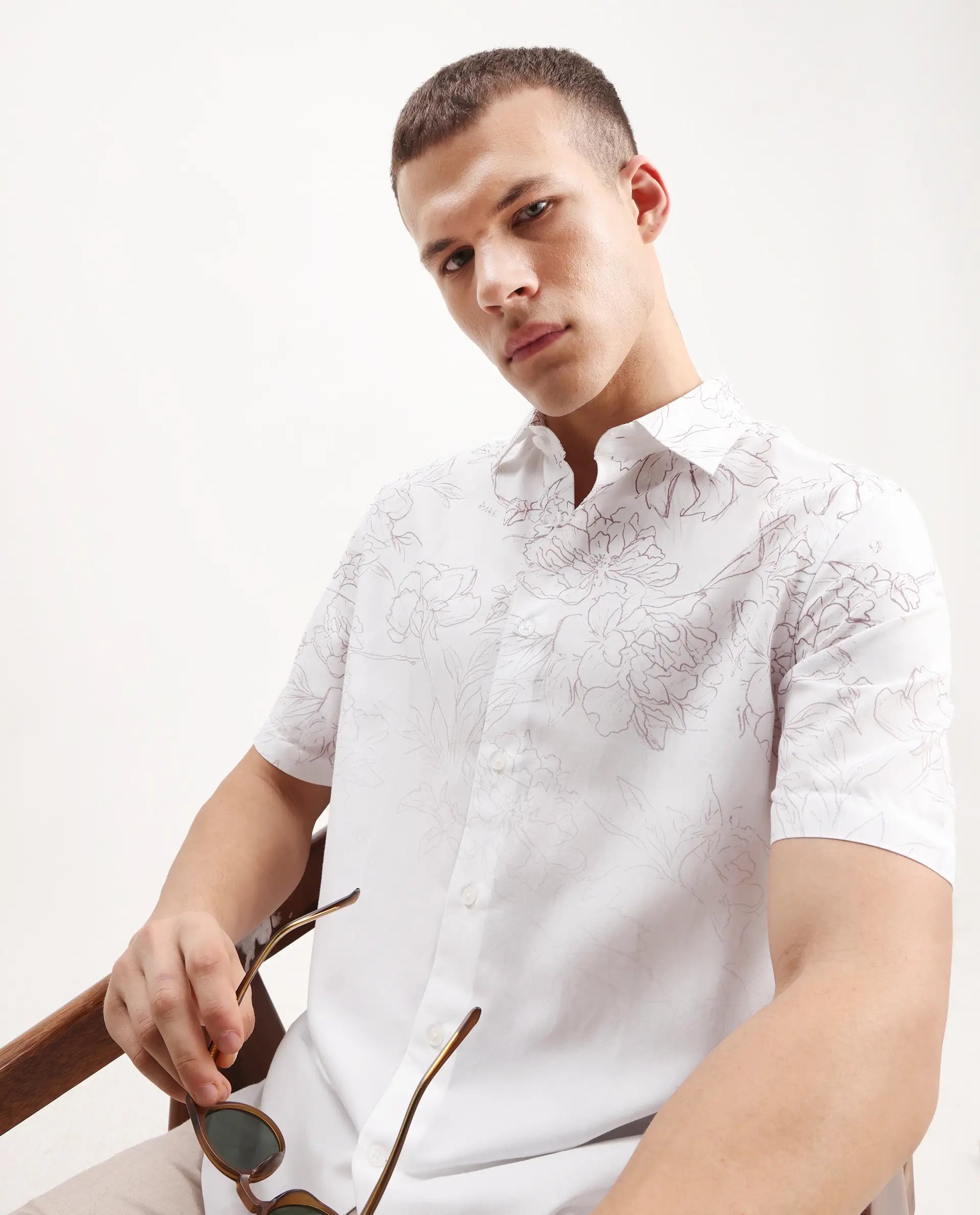 Rare Rabbit Men's Skew White Cotton Blend Floral Print Regular Fit Half Sleeve Collared Shirt