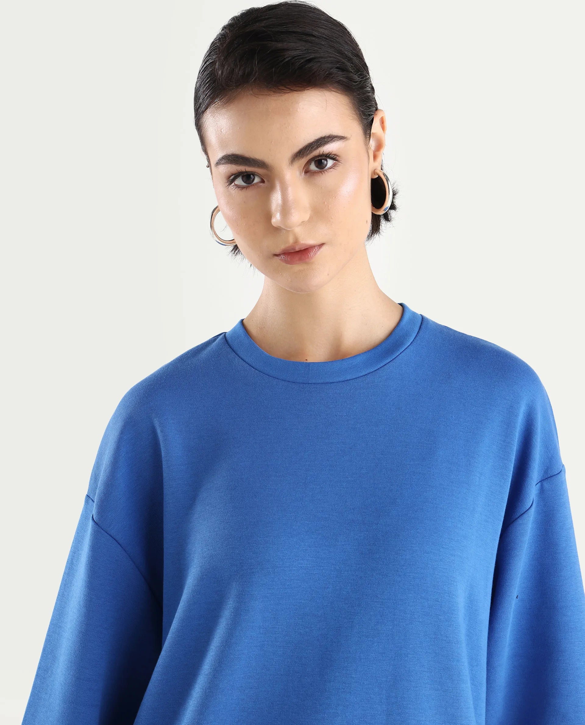 Rareism Women's Snappy Blue Cotton Blend Crew Neck Plain Relaxed Fit Sweatshirt
