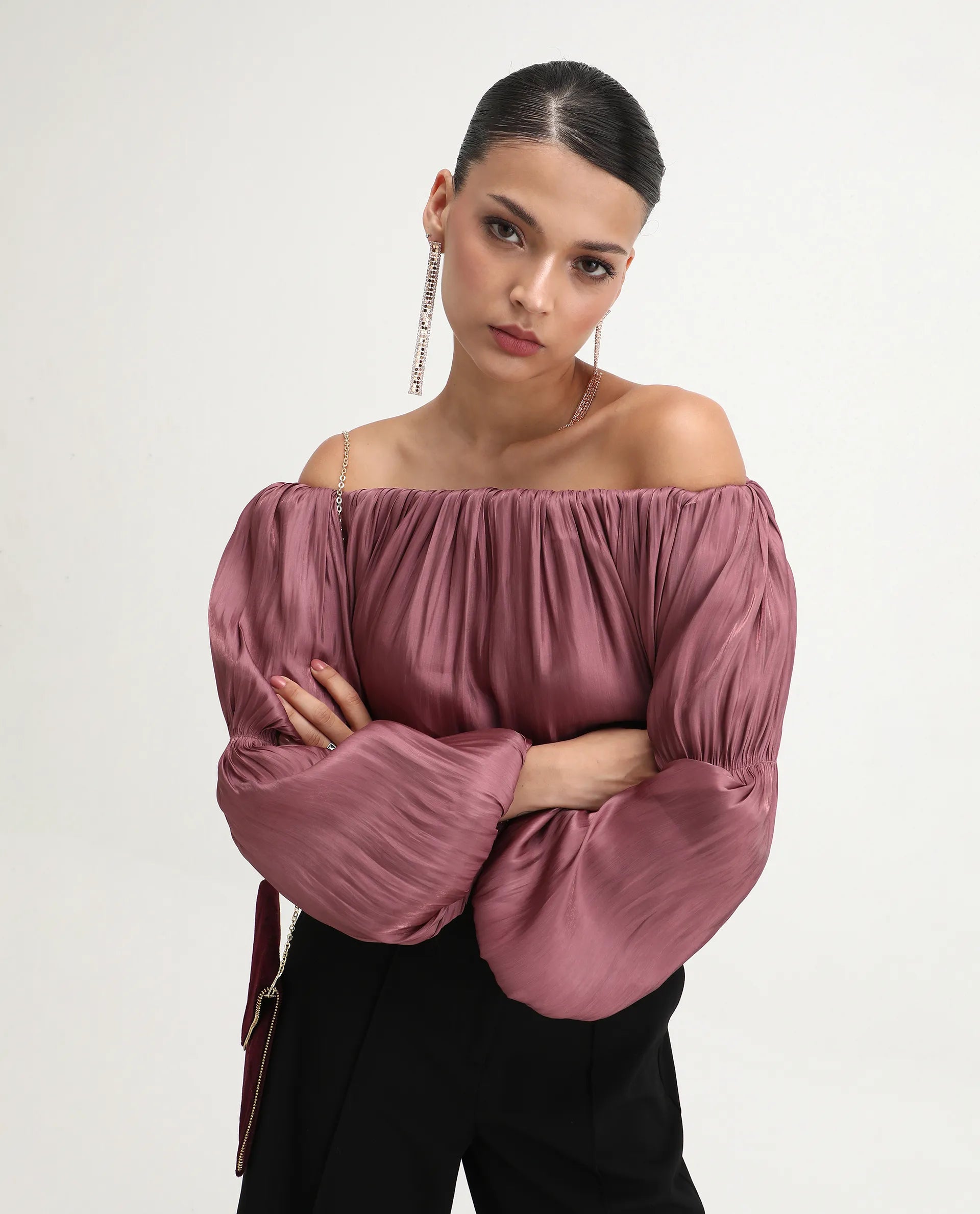 Rareism Women's Somhu Pink Polyester Off Shoulder Plain Fashion Sleeve Crop Fitted Top