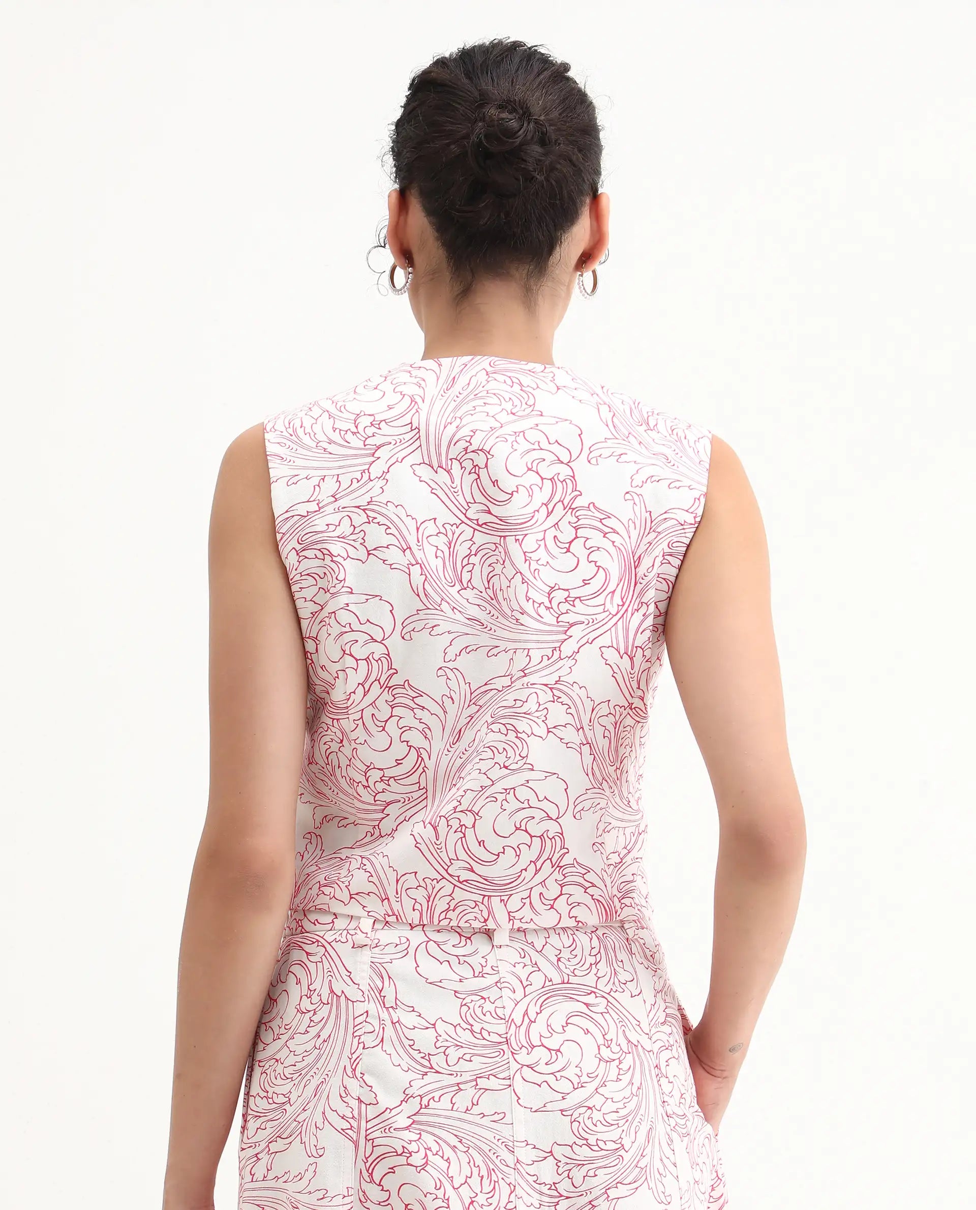 Rareism Women's Somnos T White Cotton V-Neck Abstract Print Sleeveless Regular Fit Top