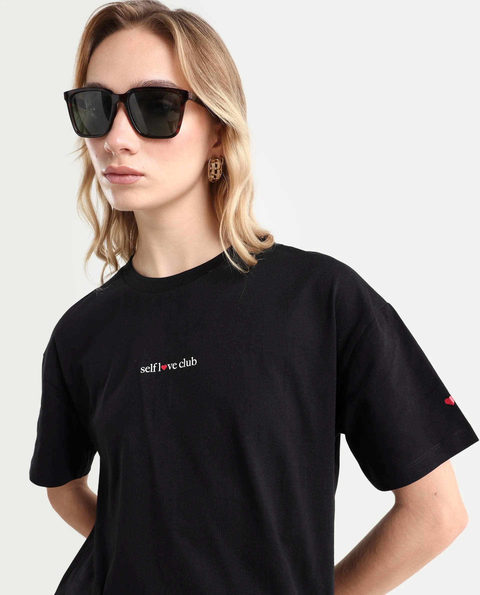 Rareism Women's Sompri Black Cotton Crew Neck Graphic Print Boxy Fit T-Shirt