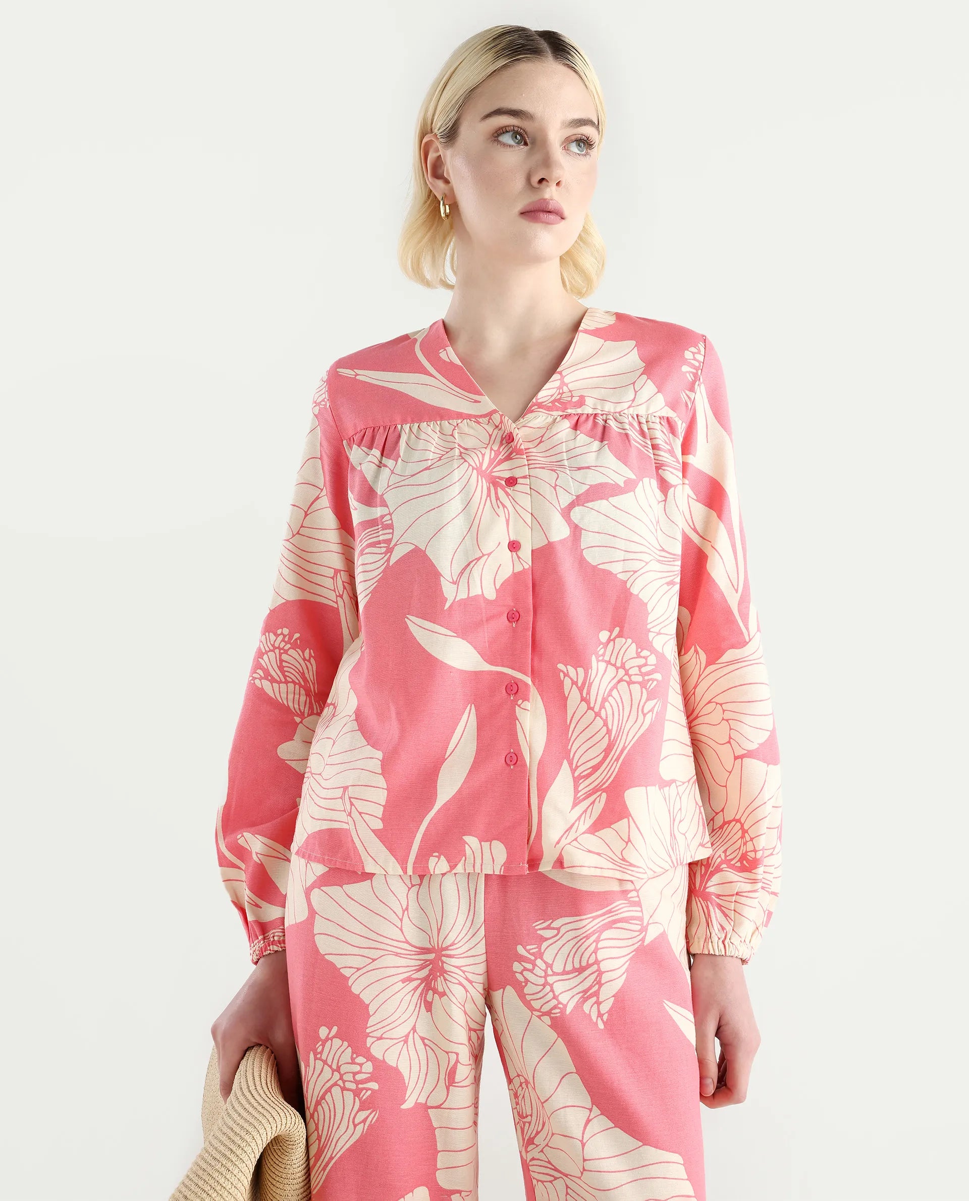 Rareism Women's Somyan T Pink Rayon V-Neck Floral Print Regular Fit Top