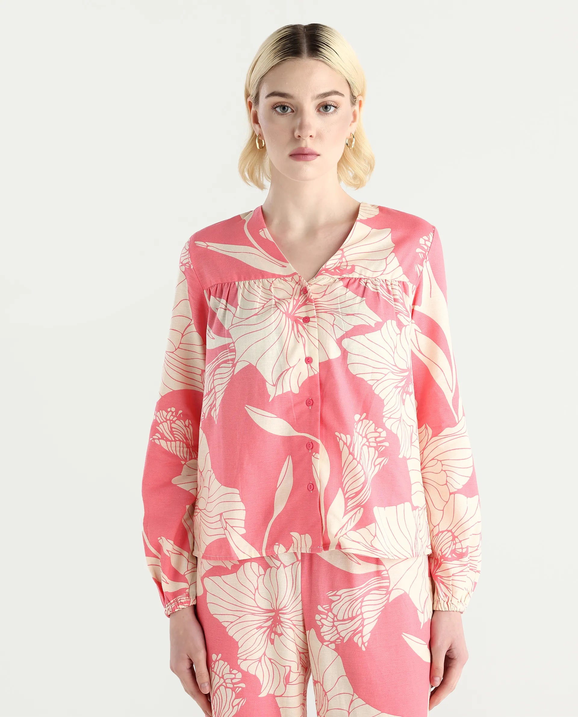 Rareism Women's Somyan T Pink Rayon V-Neck Floral Print Regular Fit Top