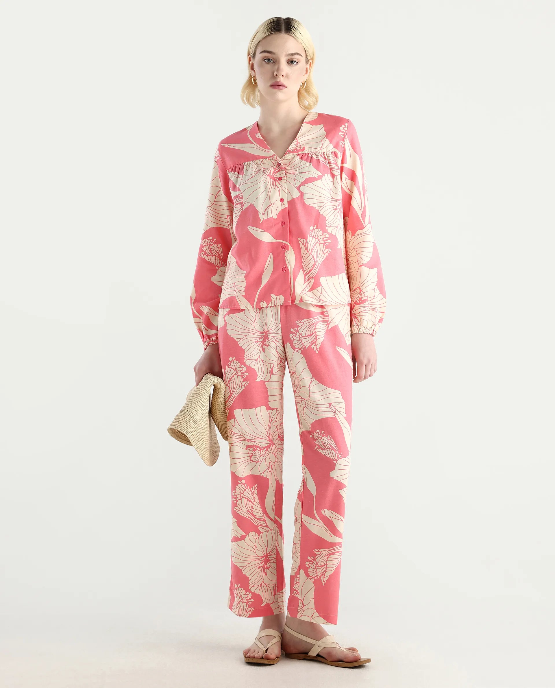 Rareism Women's Somyan T Pink Rayon V-Neck Floral Print Regular Fit Top