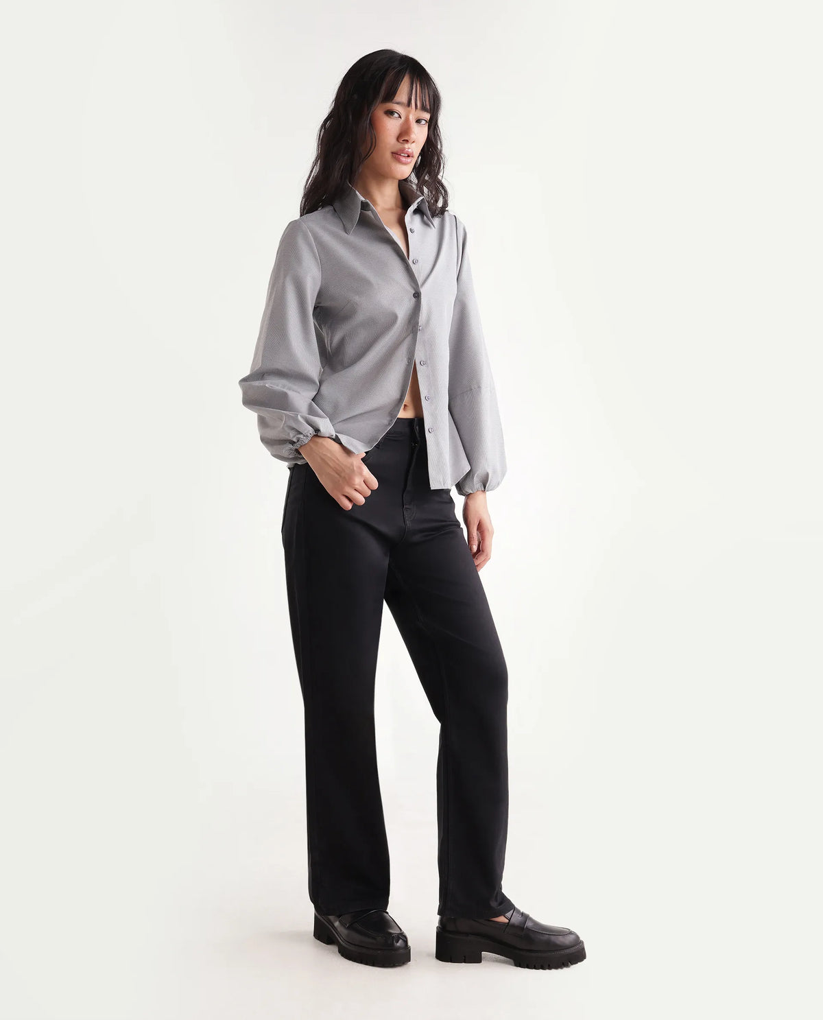 Rareism Women's Strank-6 Black Cotton Blend Shank And Zipper Ankle Straight Plain Jeans