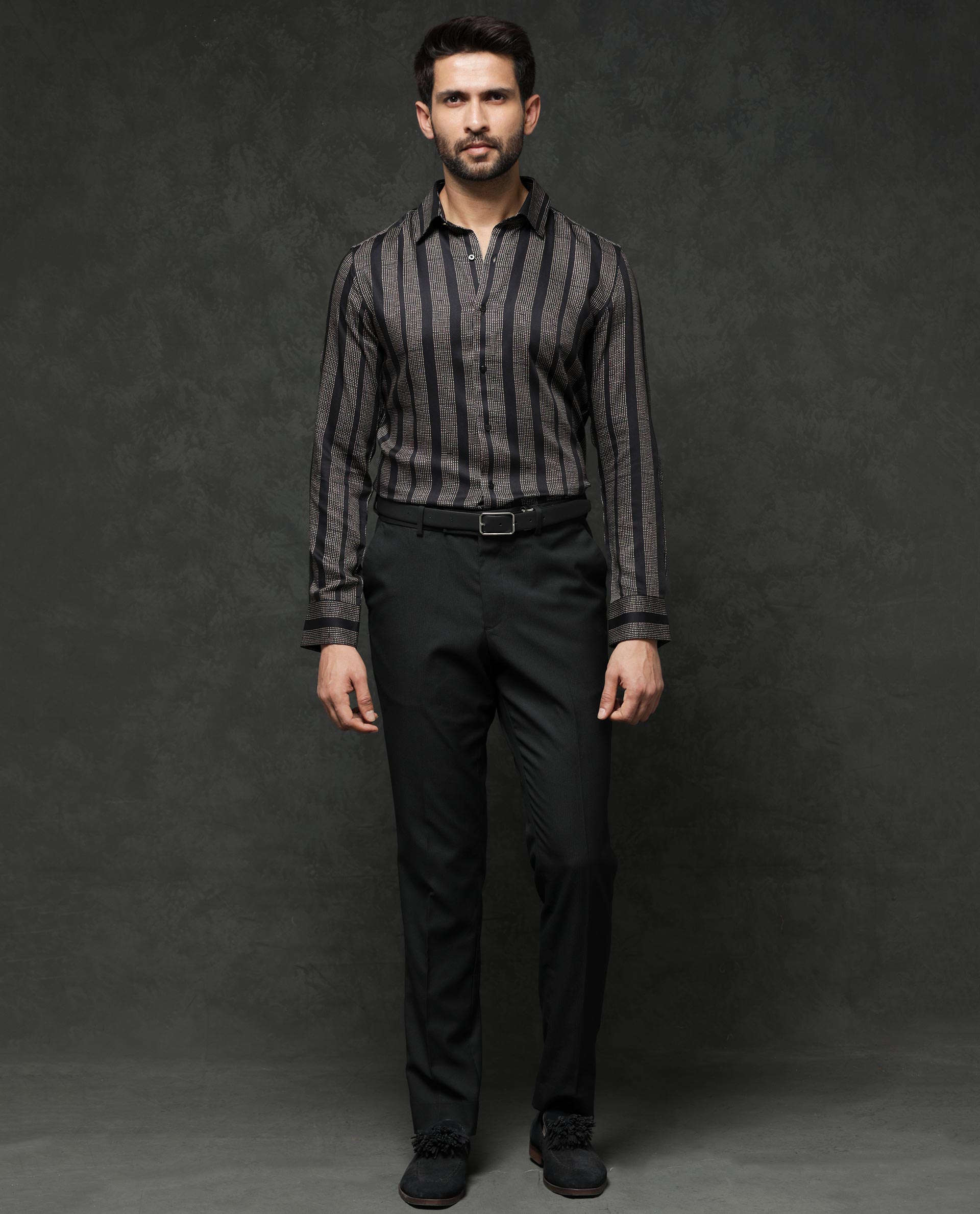 Rare Rabbit Mens Strim Black Full Sleeve Geometric Print Shirt