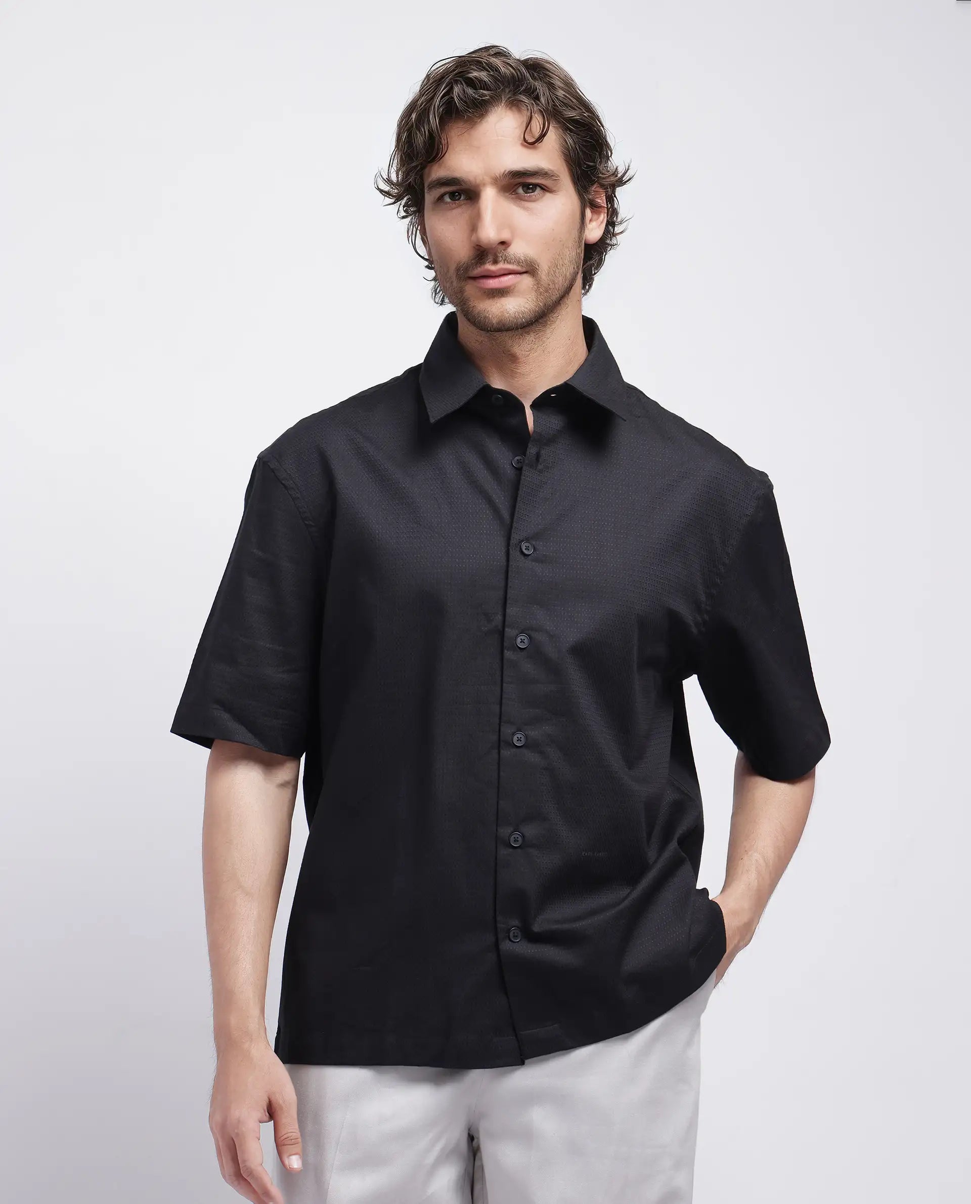 Rare Rabbit Men's Stum Ss Black Cotton Plain Regular Fit Half Sleeve Collared Shirt