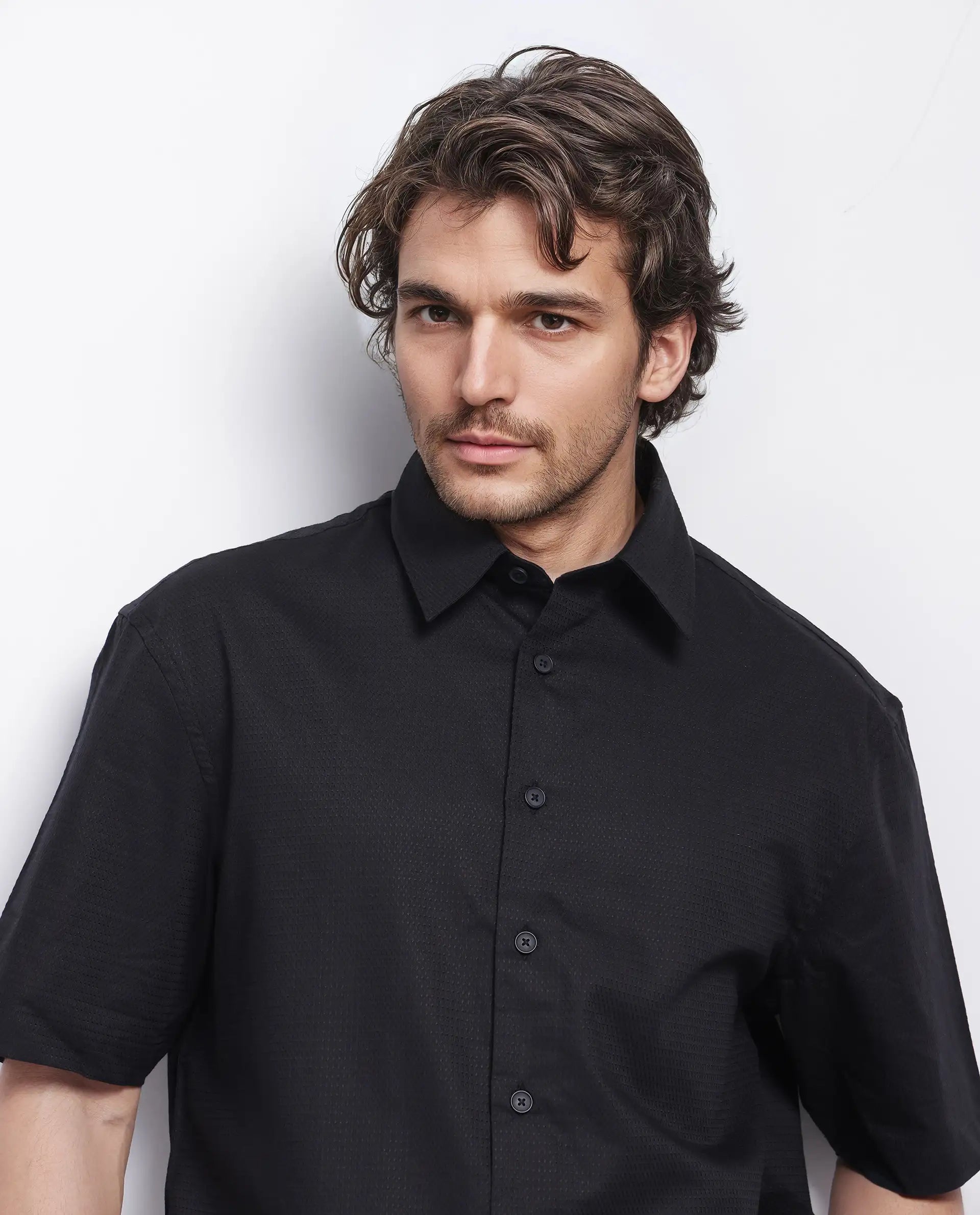 Rare Rabbit Men's Stum Ss Black Cotton Plain Regular Fit Half Sleeve Collared Shirt