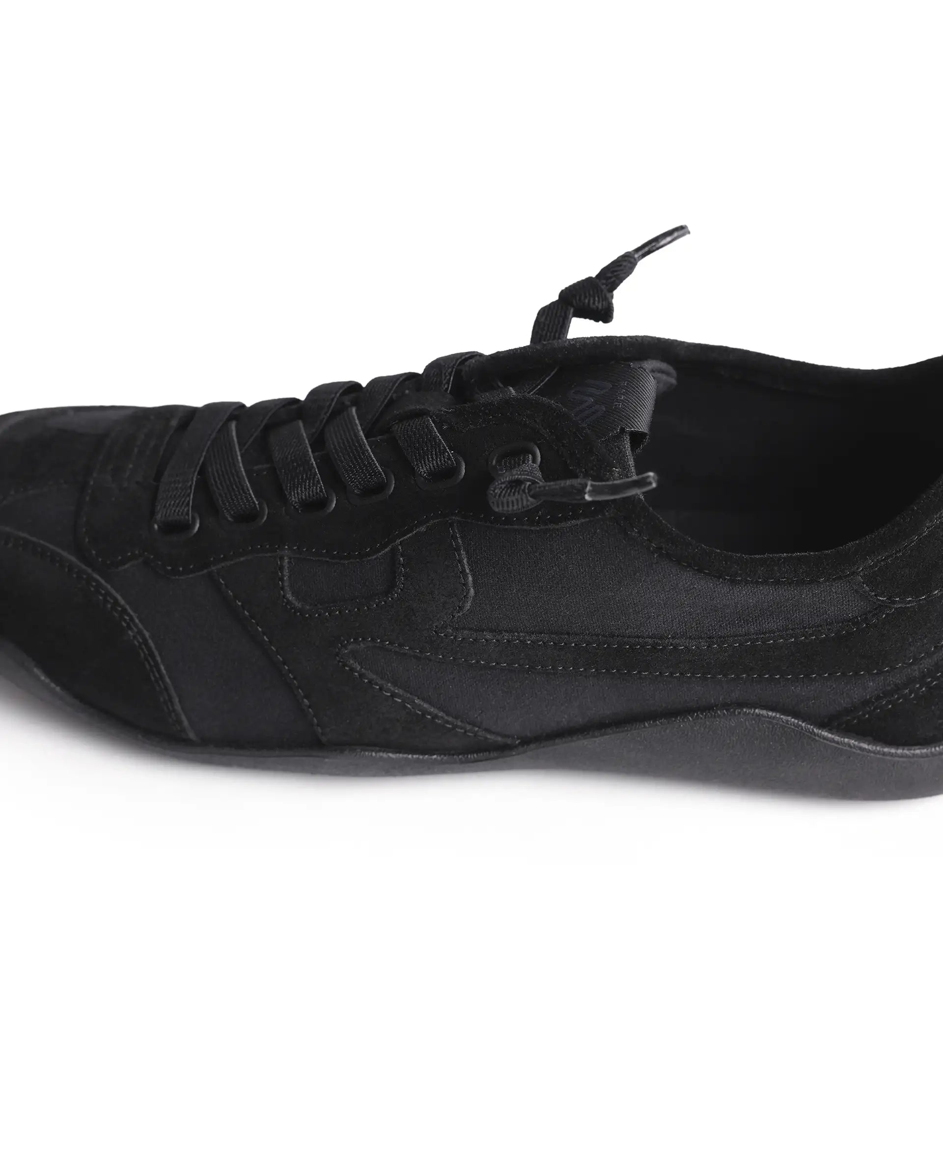 Rarez Men's Sugoi Tug Primary Black Low Sneaker Copy