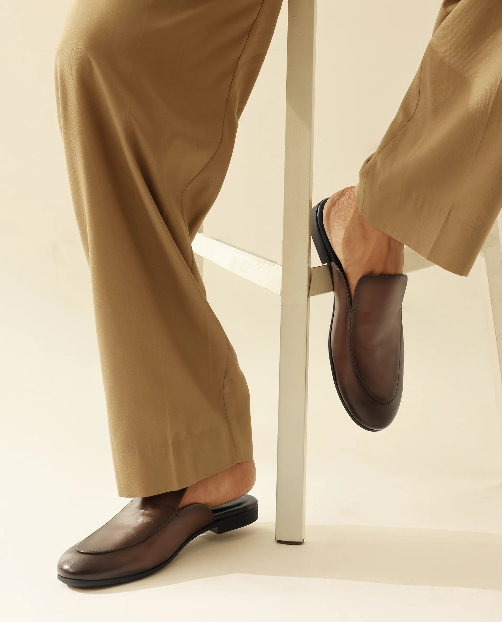 Rare Rabbit Men Sydney Cappacinno Tan Slip-On Mule