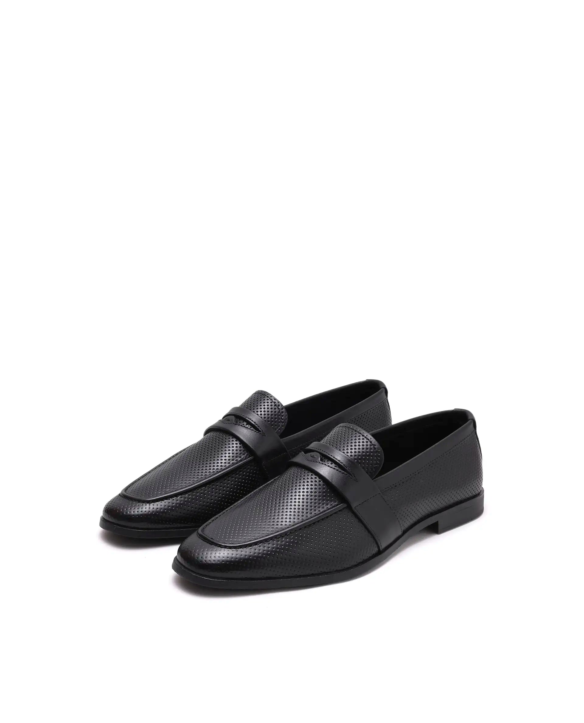 Rare Rabbit Men's Lucent Black Leather Mocassin