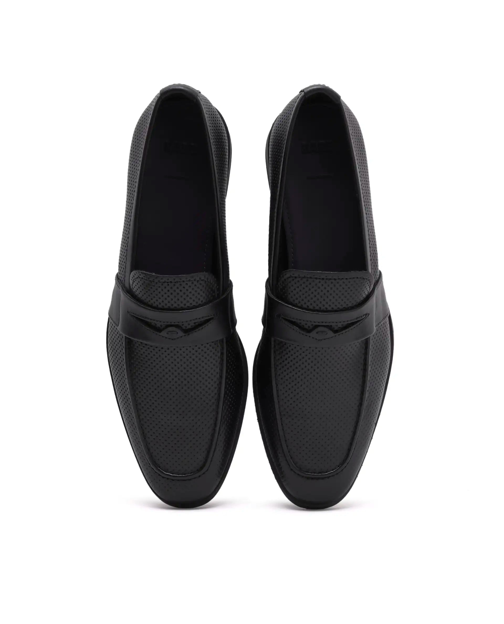 Rare Rabbit Men's Lucent Black Leather Mocassin