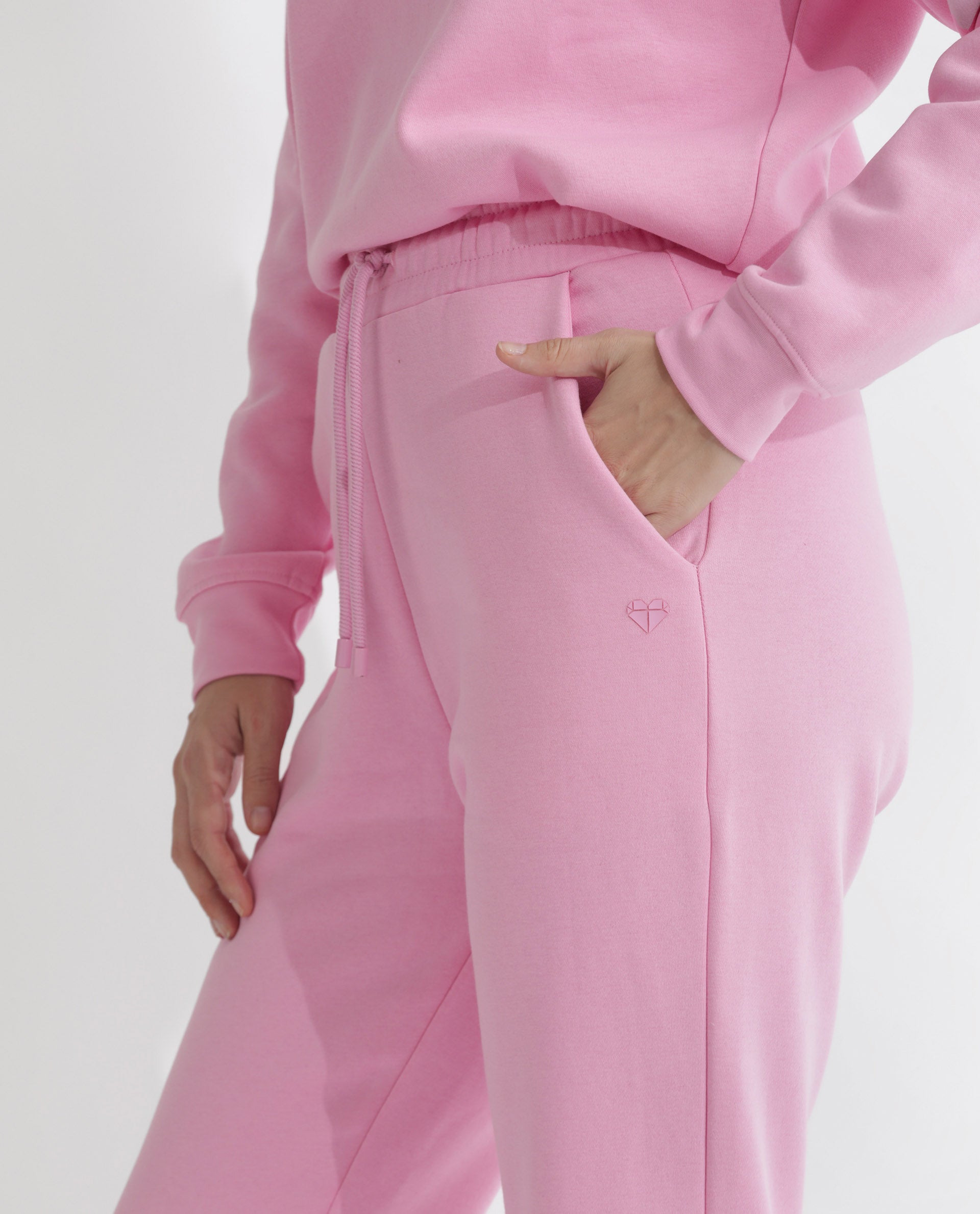 Rareism Women Terac F Light Pink Poly Cotton Fabric Regular Fit Solid Mid Rise Ankle Length Track Pant