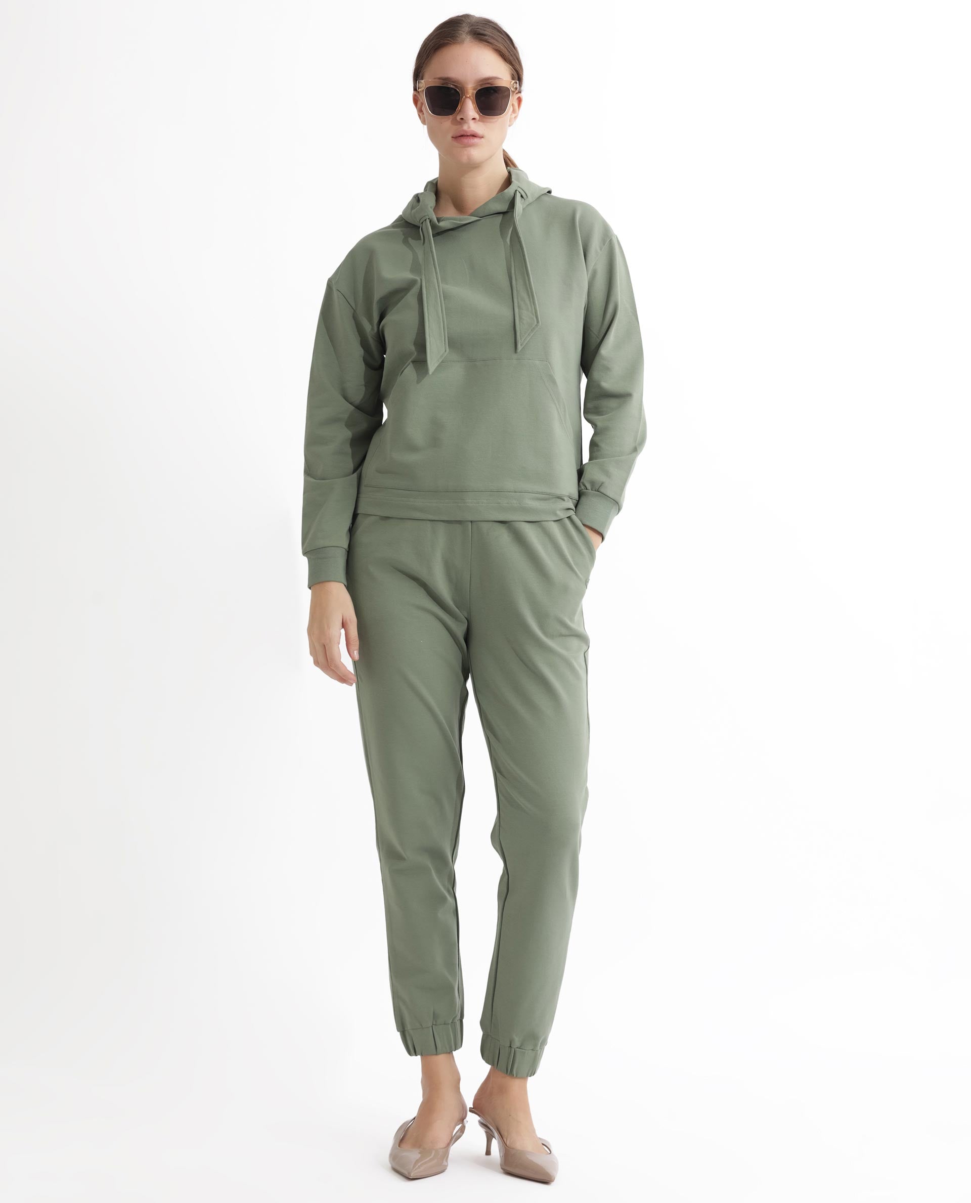 Rareism Women Terac Dusky Green Cotton Lycra Fabric Regular Fit Solid Mid Rise Ankle Length Track Pant