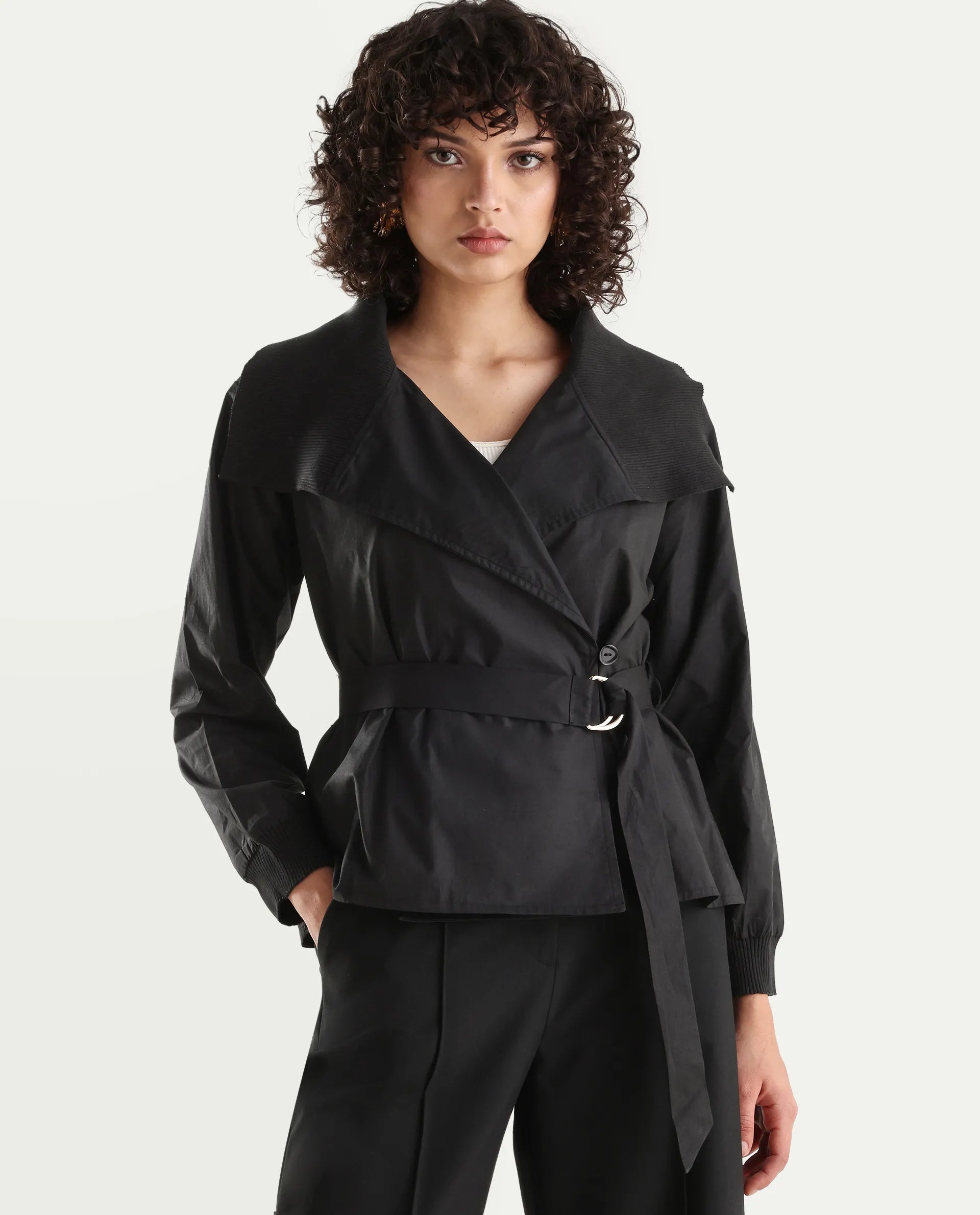 Rareism Women's Tokat Black Cotton Ribbed Collar Plain Ribbed Sleeve Boxy Fit Jacket