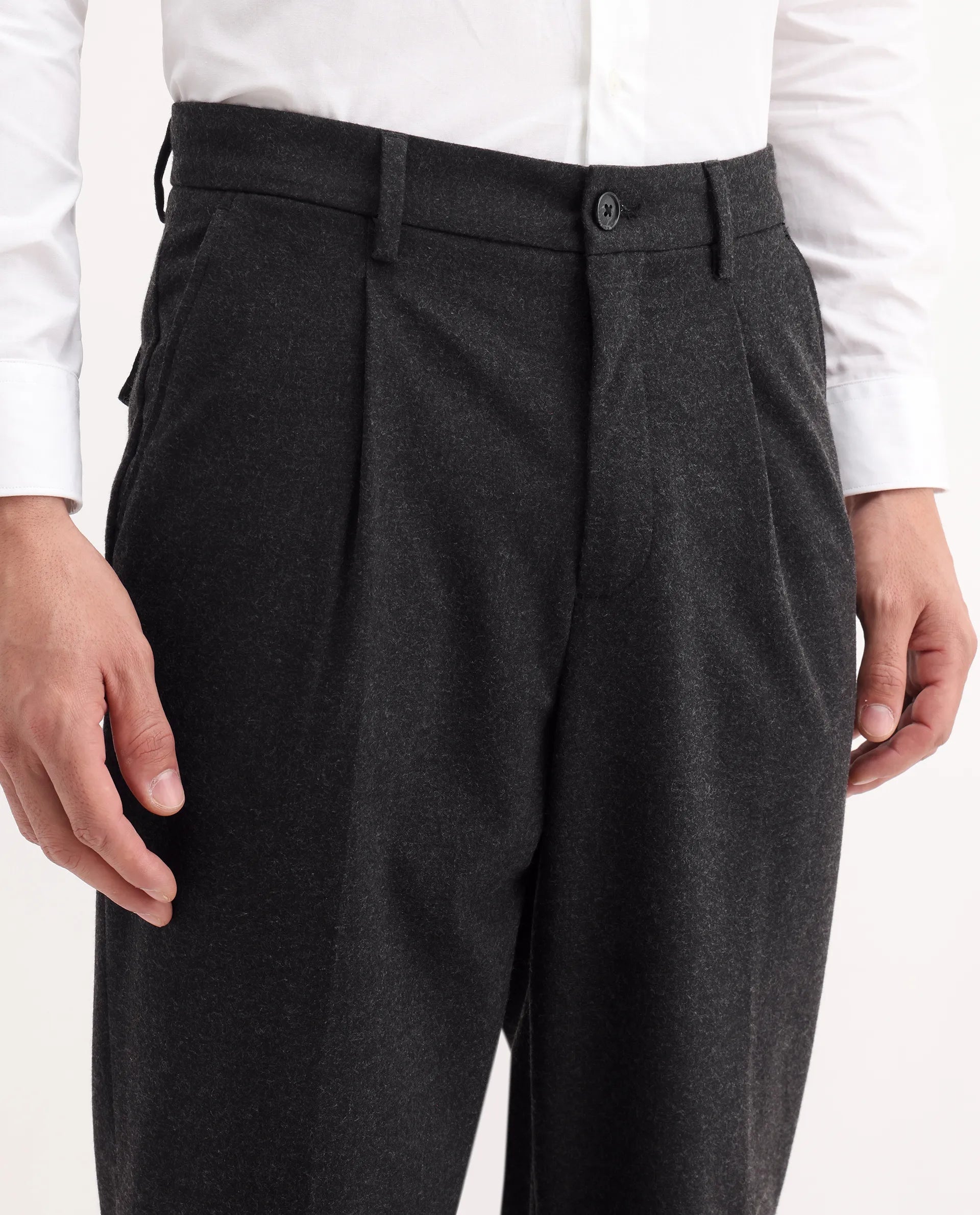 Rare Rabbit Men's Tori Black Cotton Plain Relaxed Fit Trouser
