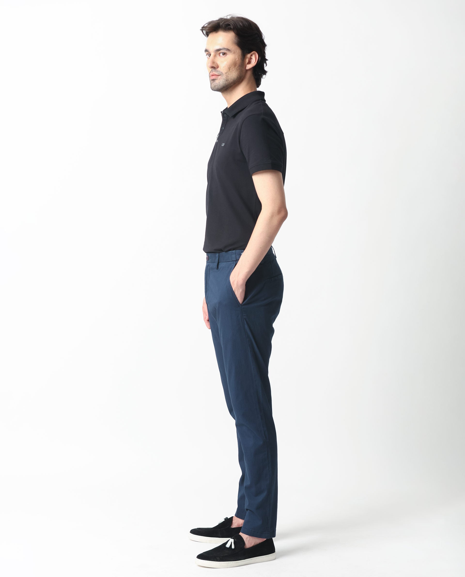 Rare Rabbit Men's Trans Navy Solid Mid-Rise Regular Fit Plain Stretch Trouser