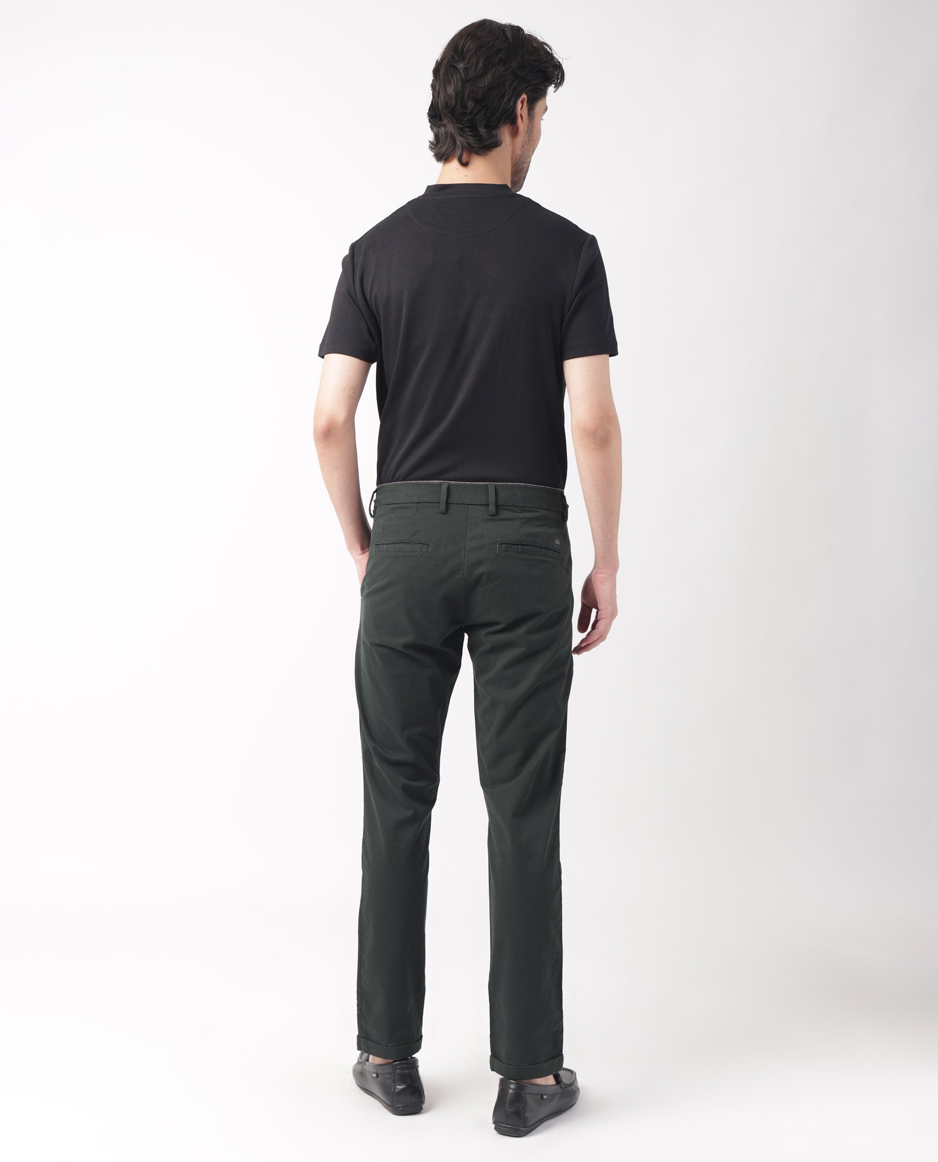 Regular Fit Solid Mid Rise Trousers