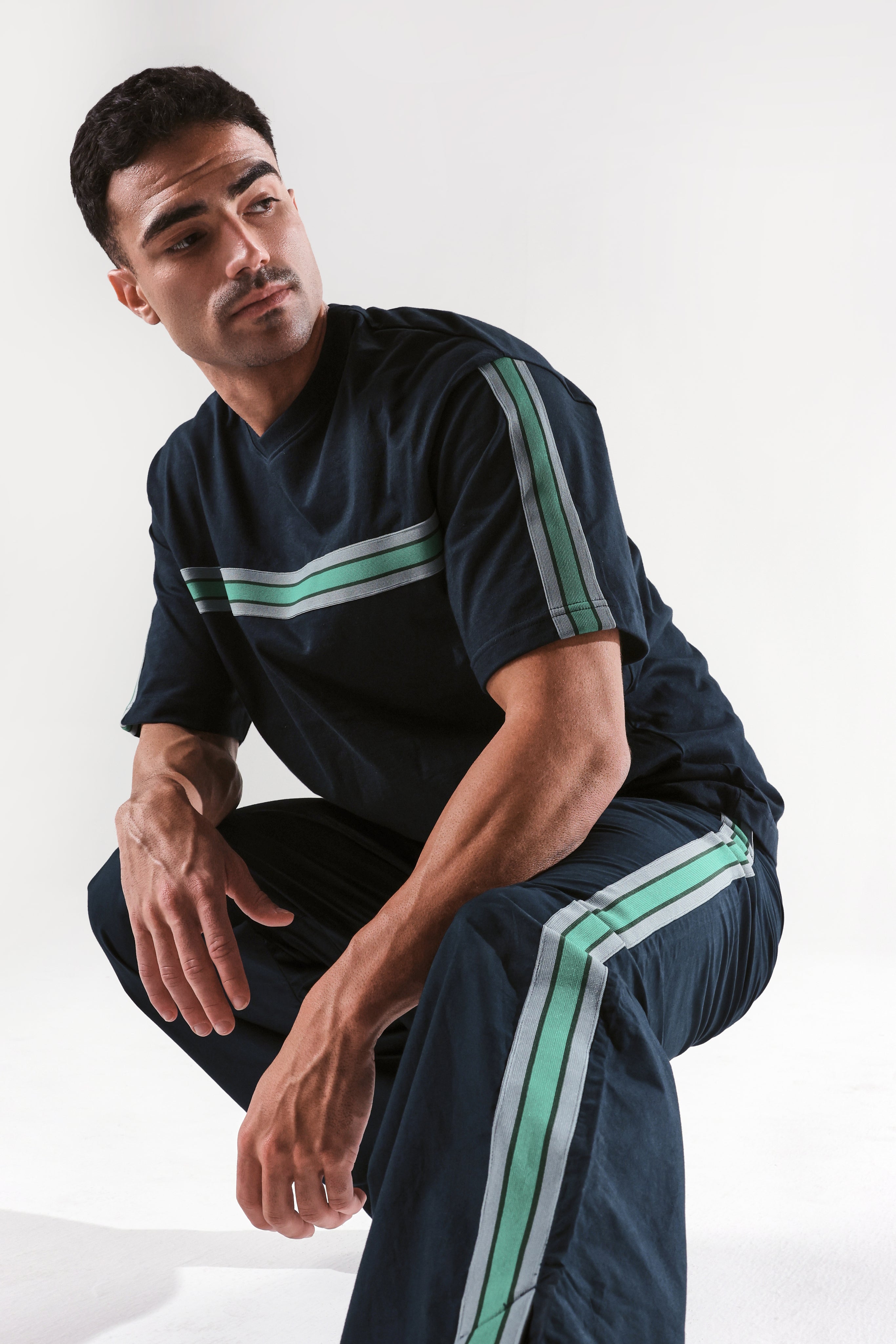 Rare Rabbit Men's Newnon Navy Cotton Plain Baggy Fit Track Pant