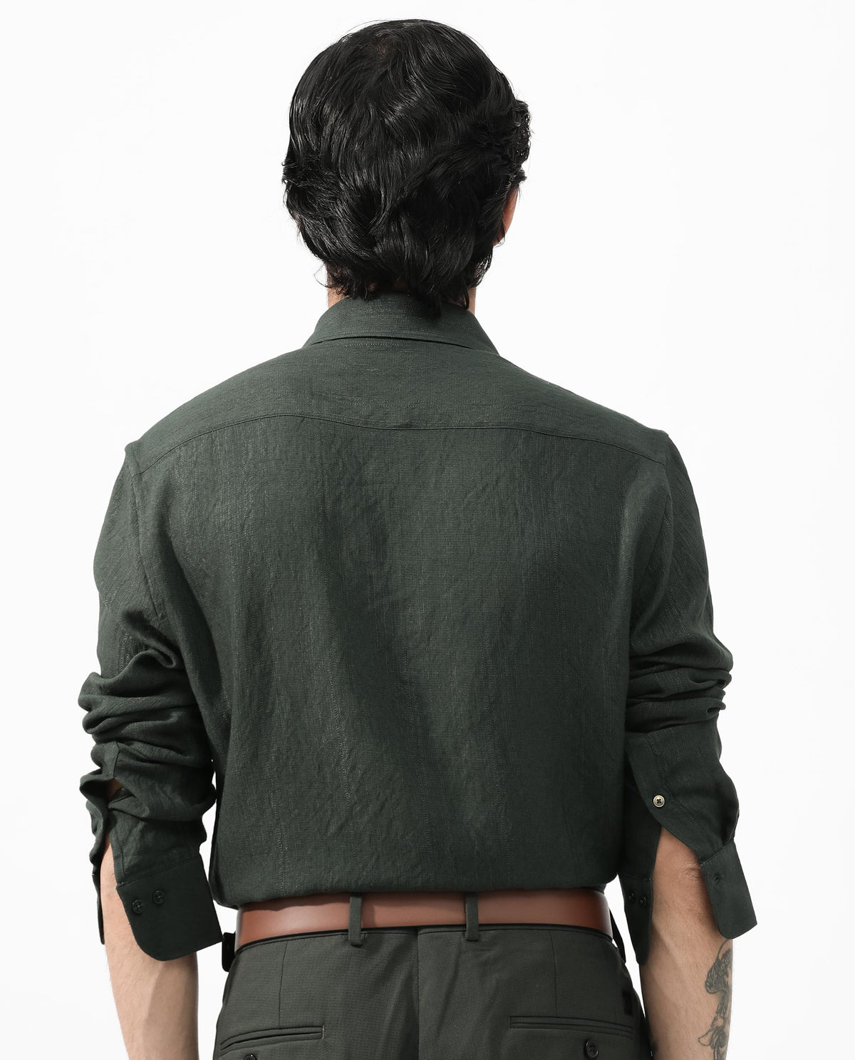Rare Rabbit Mens Ufa Green Viscose Nylon Fabric Full Sleeve Regular Fit Solid Textured Shirt