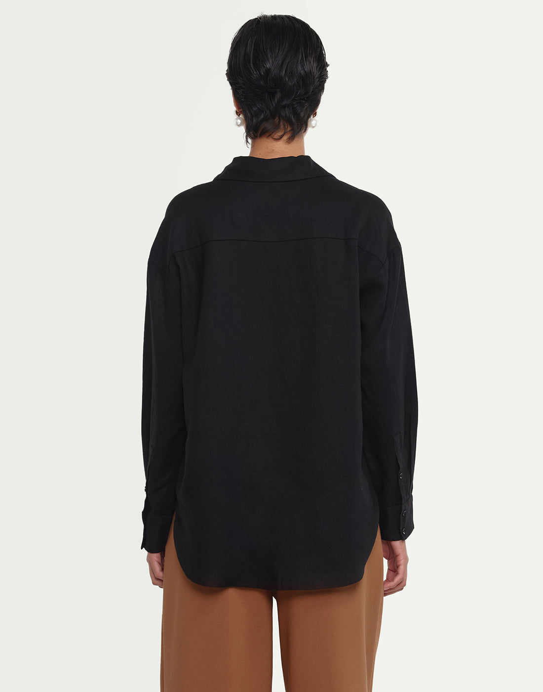 Rareism Women's Uganda Black Linen Spread Collar Regular Plain Shirt