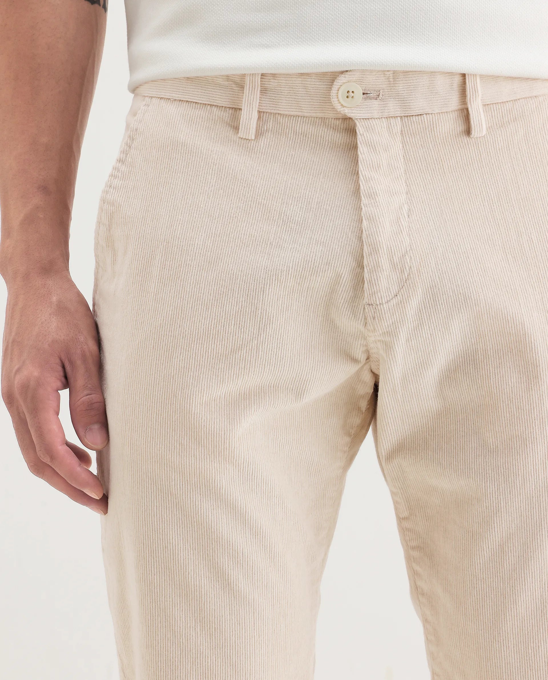 Rare Rabbit Men's Upton Off White Cotton Plain Regular Fit Trouser