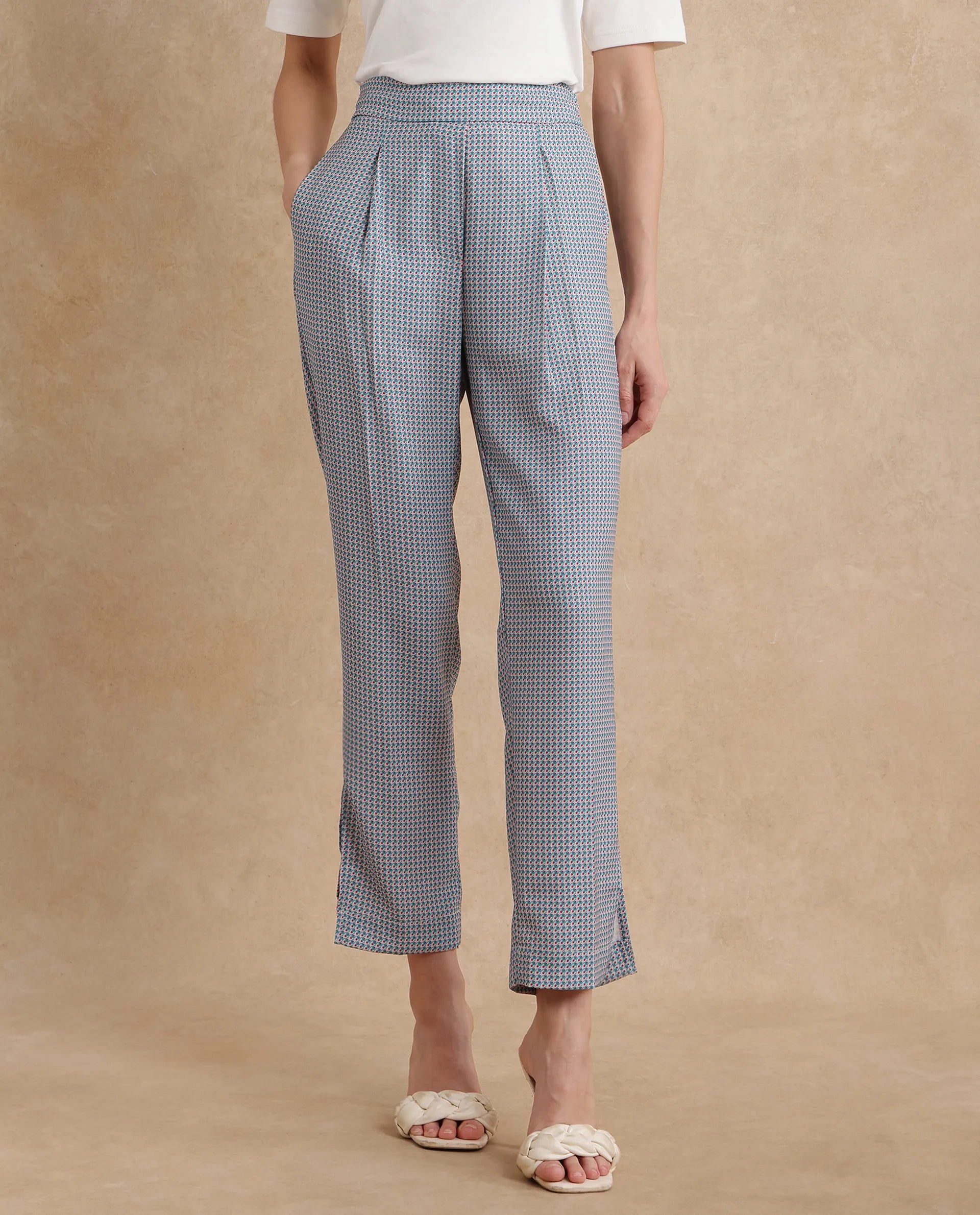 Rareism Women Utkil-B Multi Polyester Fabric Button Closure Straight Fit Ankle Length Houndstooth Trouser